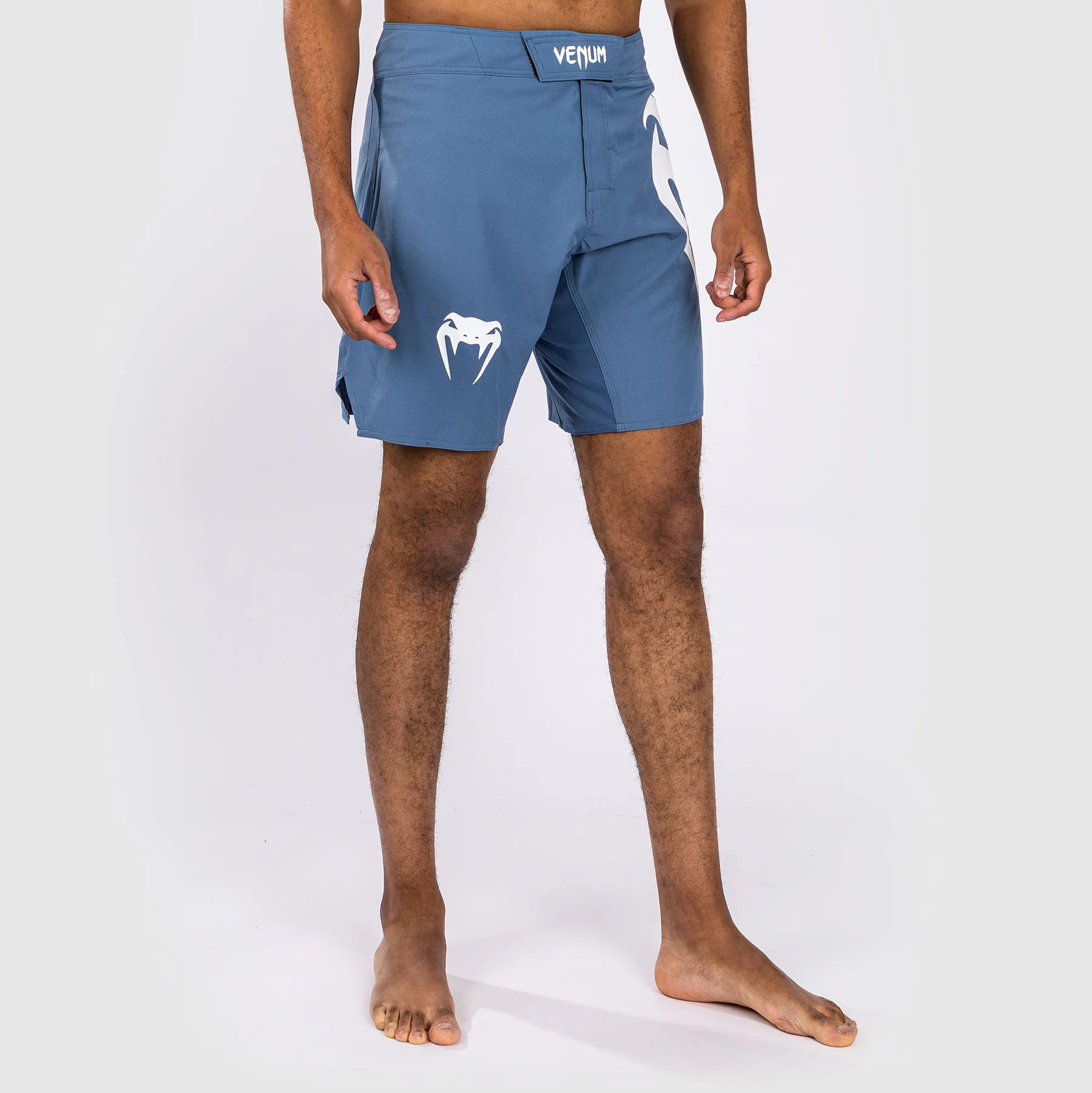 Venum Light 5.0 Fightshort - Blue/White - Image 3
