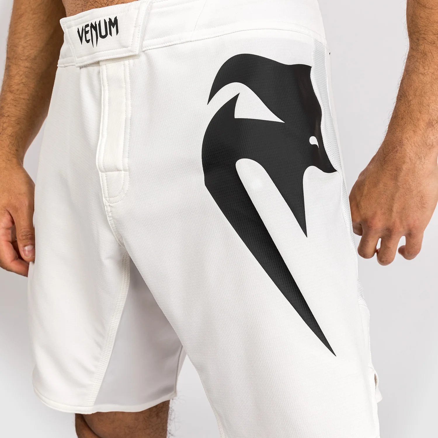 Venum Light 5.0 Fight Shorts - White/Black - Image 6