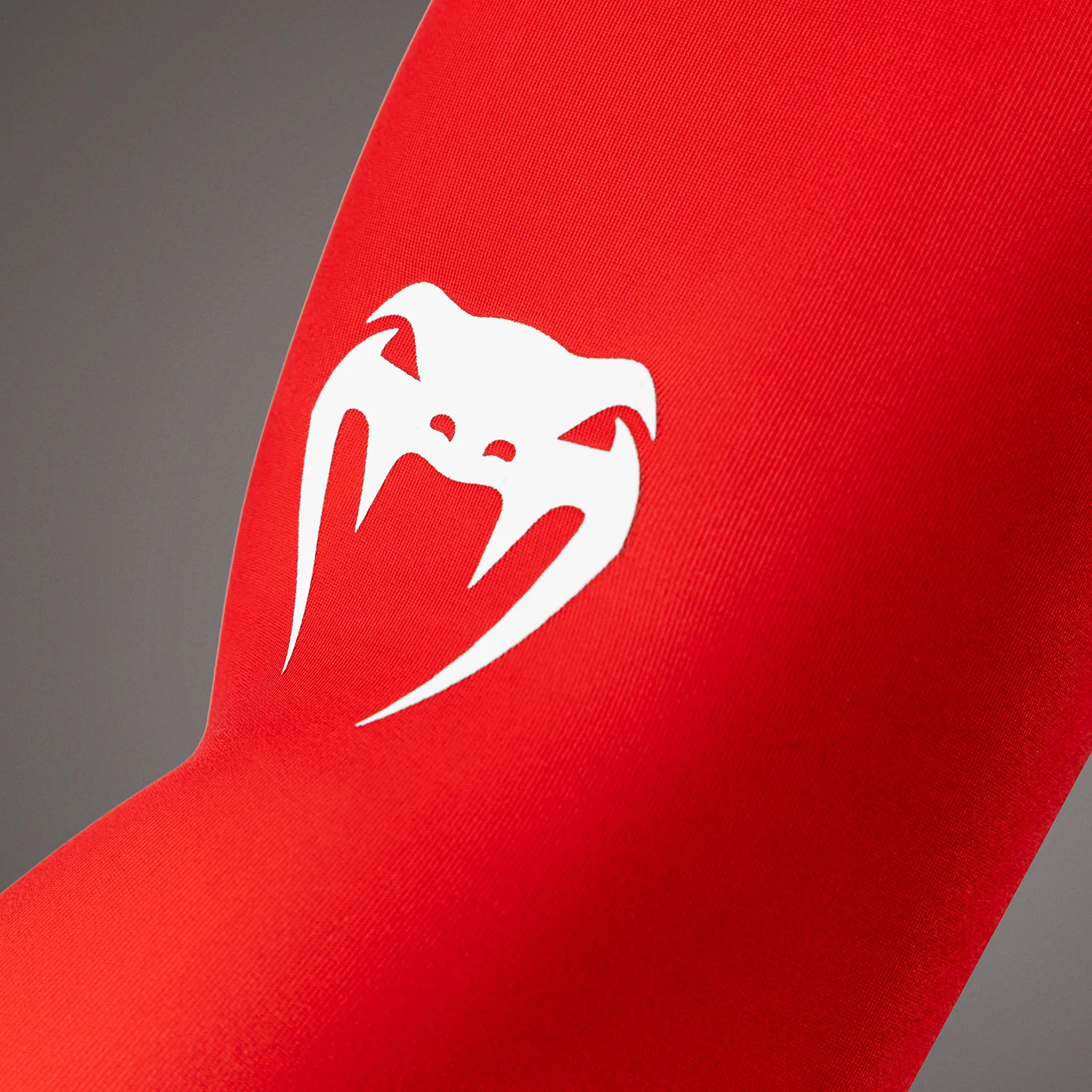 Venum Lineup Arm Sleeves - Red/White - Image 3