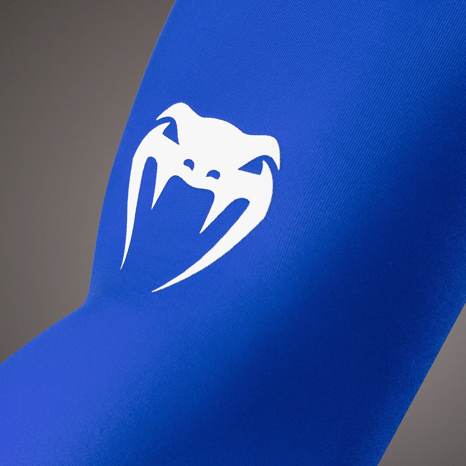 Venum Lineup Arm Sleeves - Royal Blue/White - Image 3