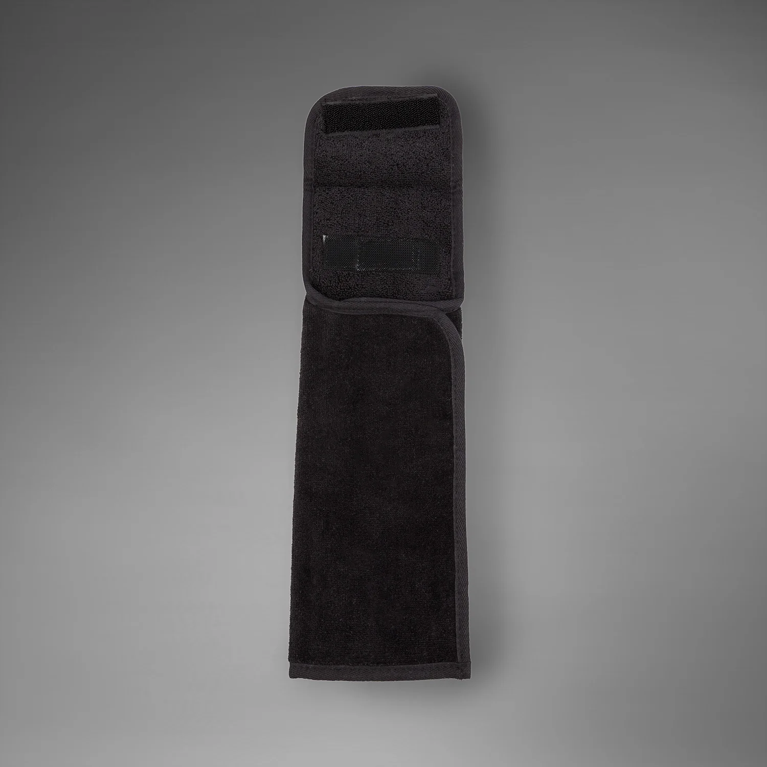 Venum Lineup Football Towel - Black/White - Image 5