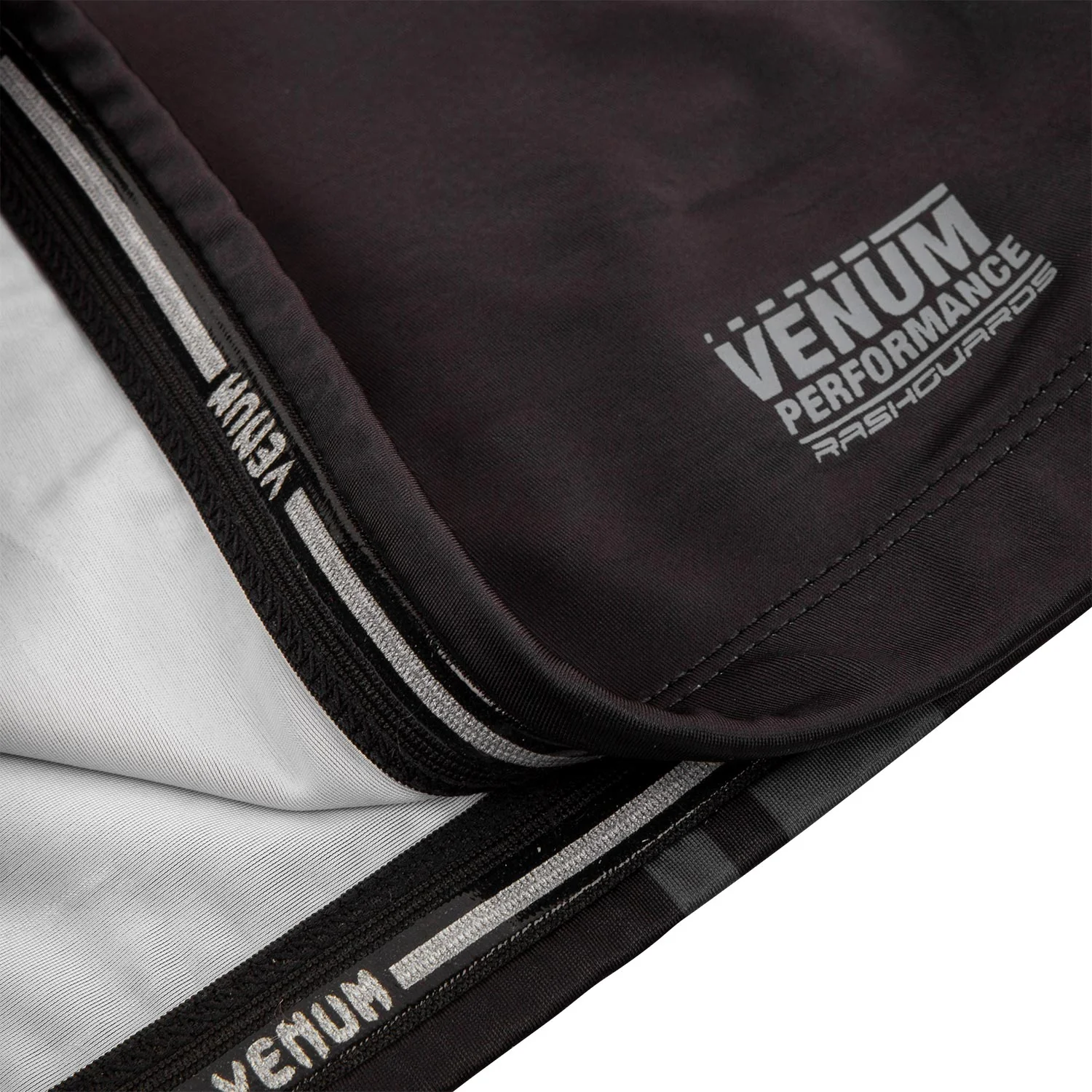 Venum Logos Rashguard - Short Sleeves - Black/Black - Image 6