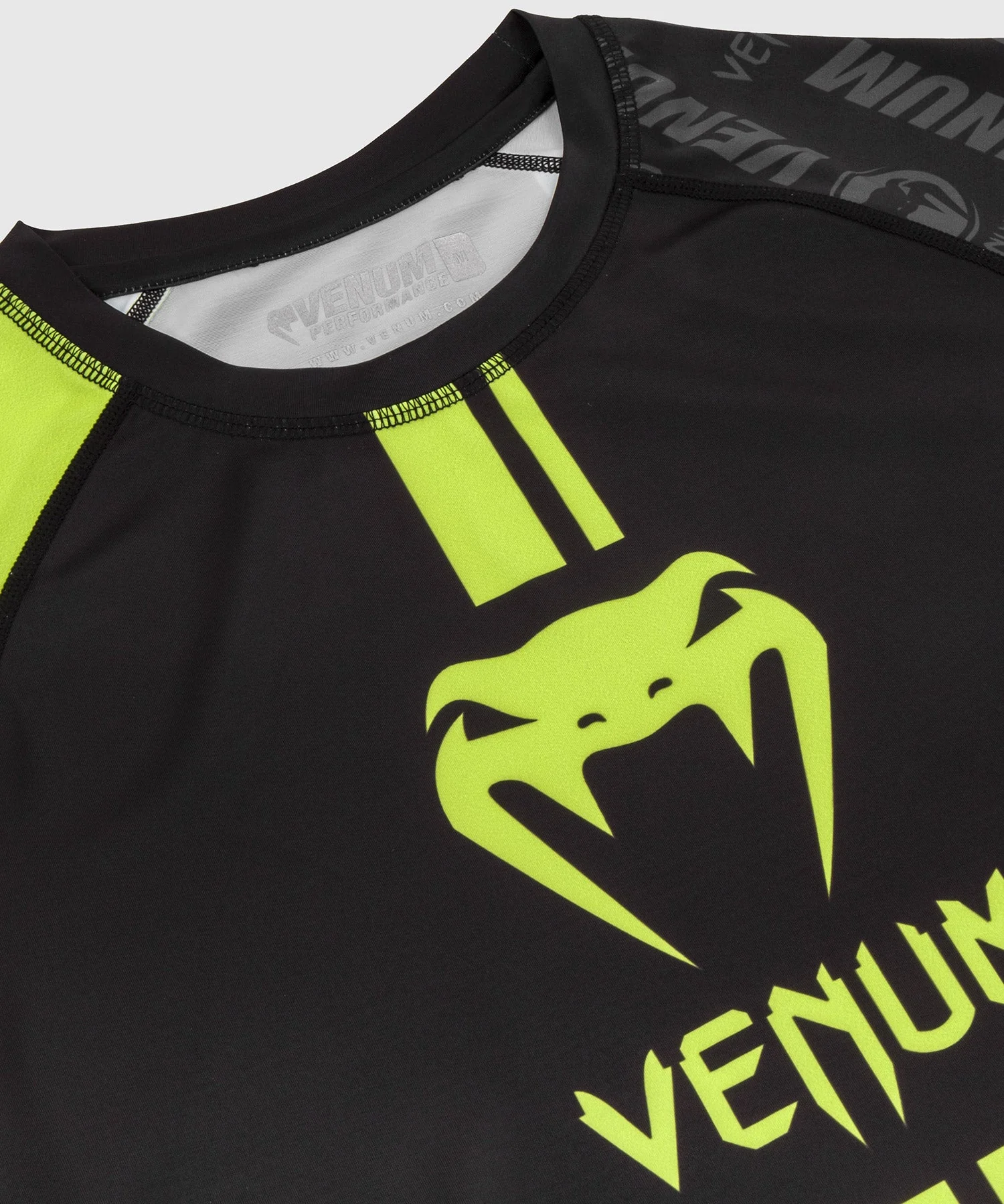 Venum Logos Rashguard - Short Sleeves - Black/Neo Yellow - Image 5