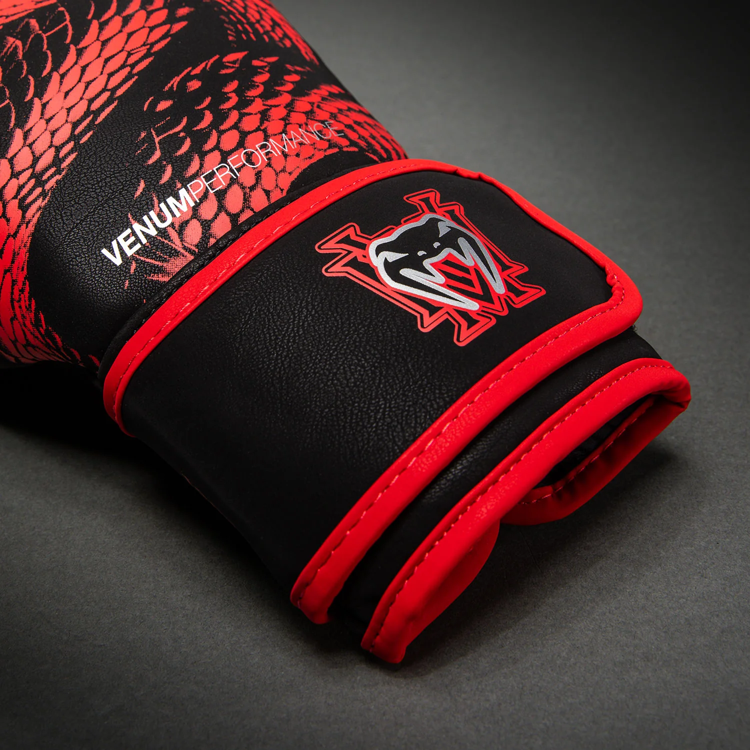 Venum Matupa Boxing Gloves - Black/Red/Silver - Image 4