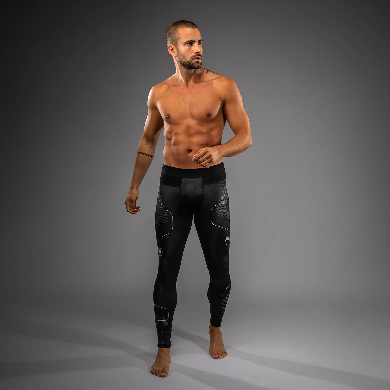 Venum Nexus Spats - Black/Silver - Image 4