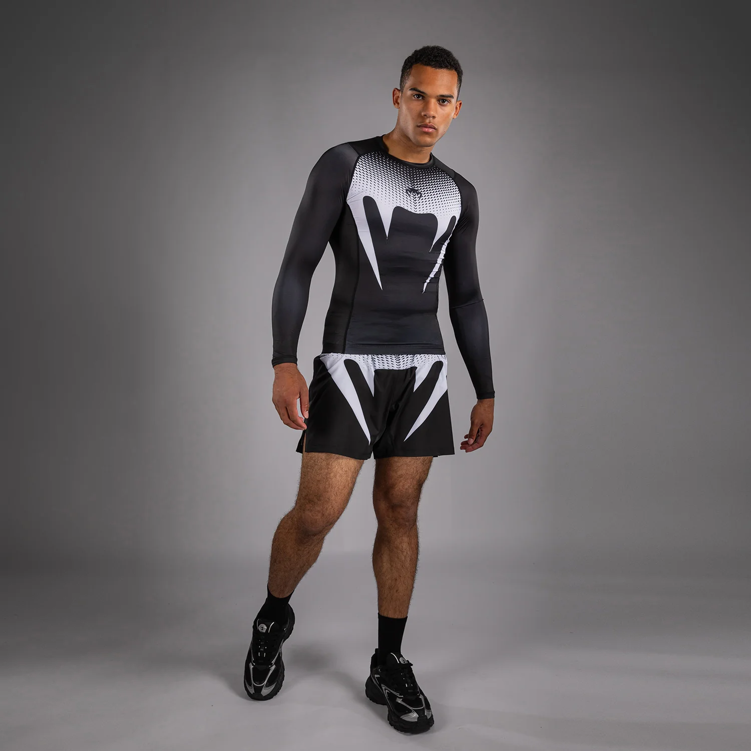 Venum No Gi Rashguards - Black/White - Image 6