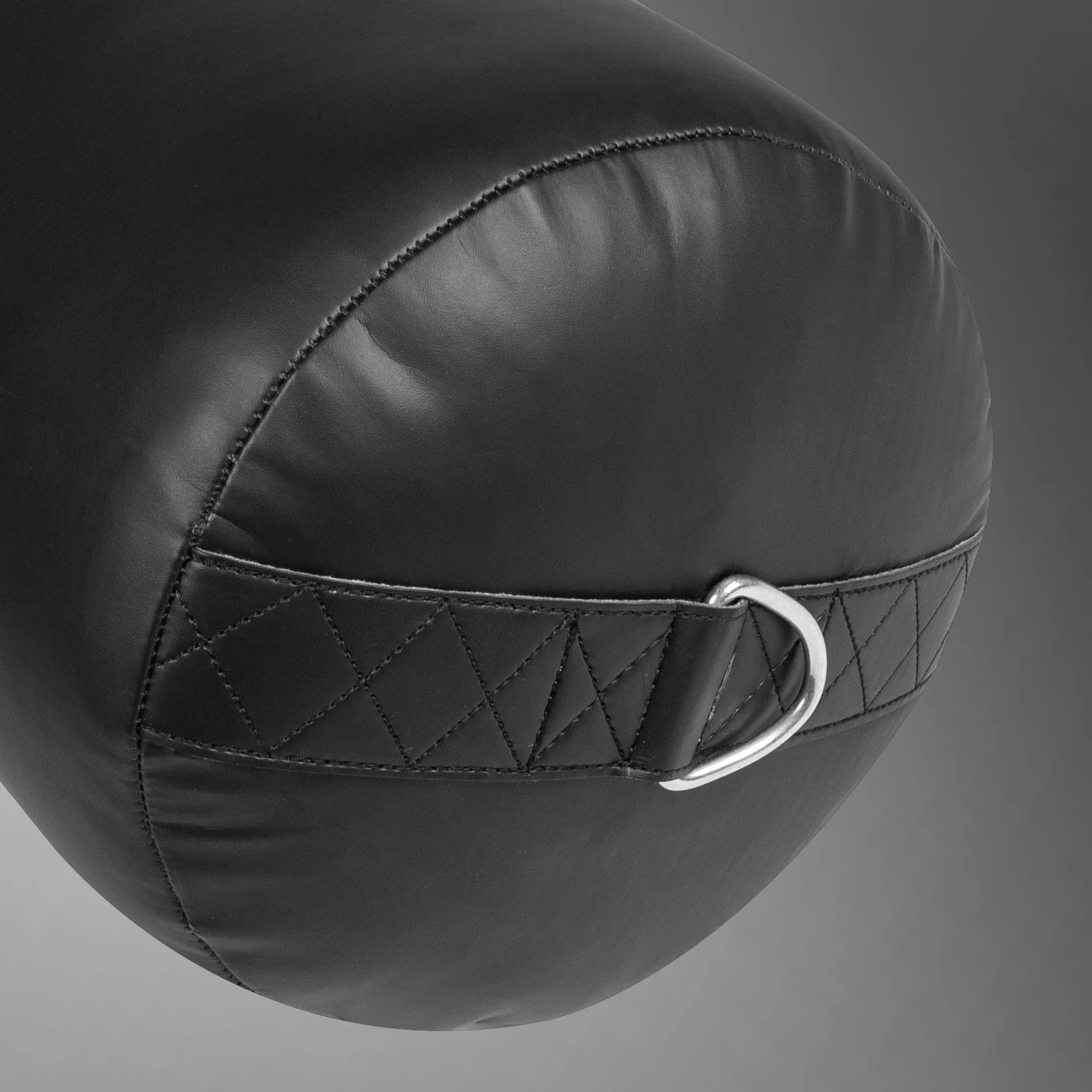 Venum Origins Punching Bag - Black/Black (ceiling mount included) - Image 3