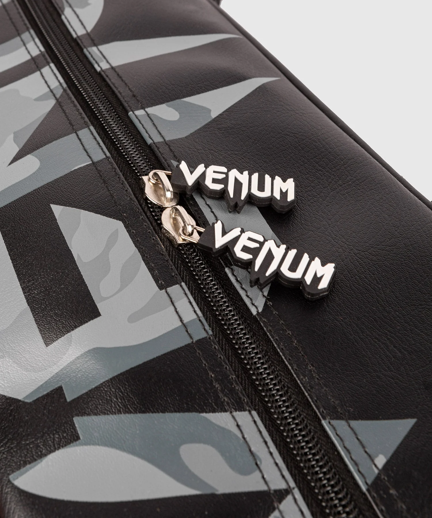 Venum Origins Sports Bag - Black/Urban Camo - Standard model - Image 7