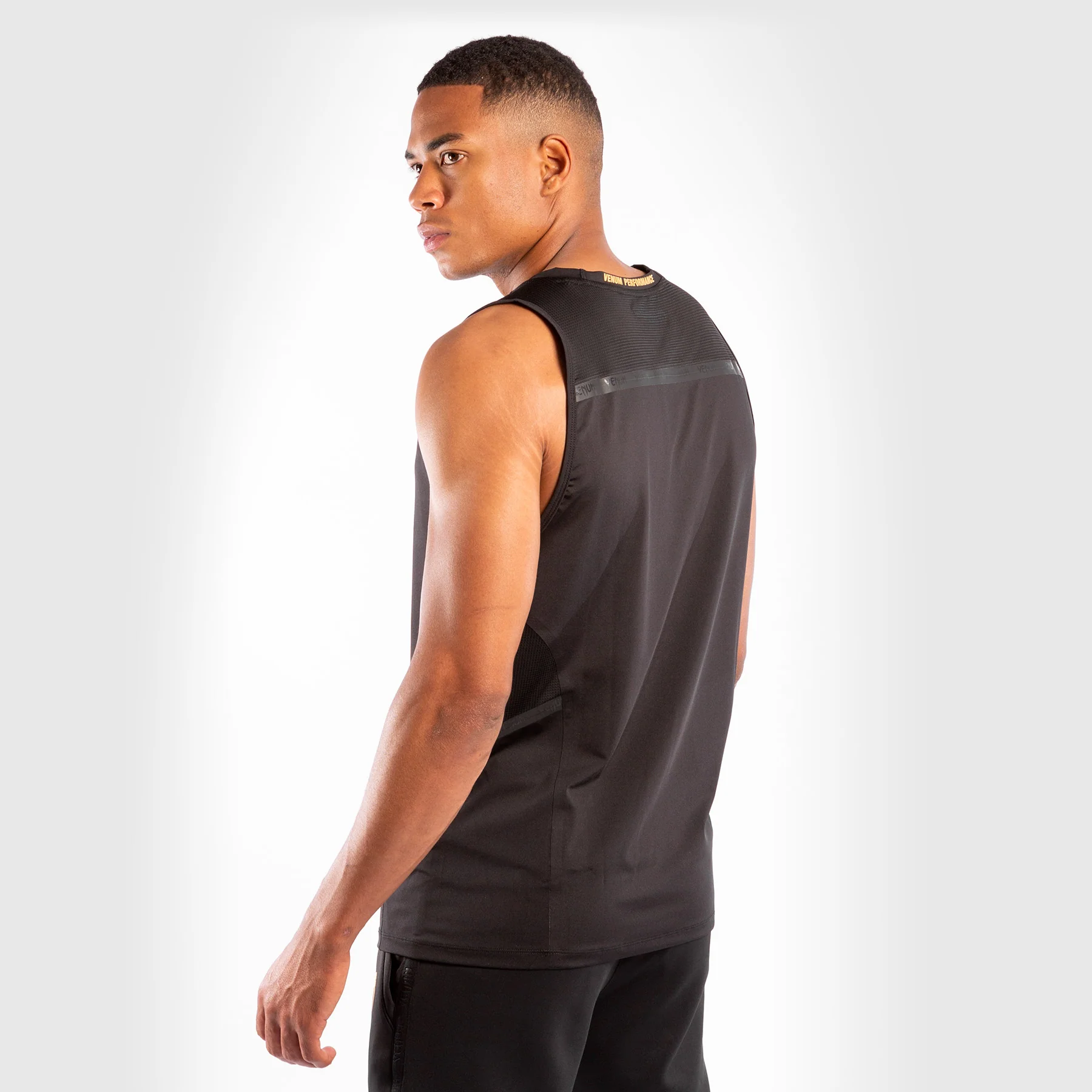 Venum Petrosyan 2.0 Dry-Tech Tank Top - Black/Gold - Image 2