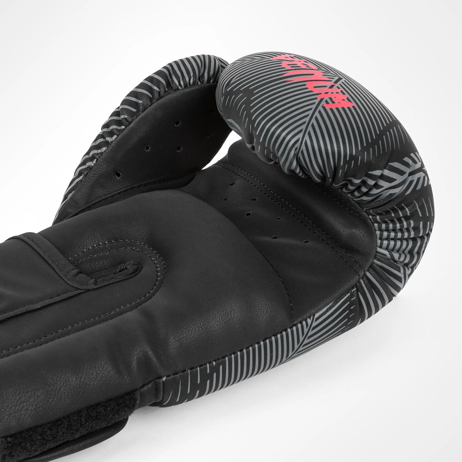Venum Phantom Boxing Gloves - Black/Red - Image 4