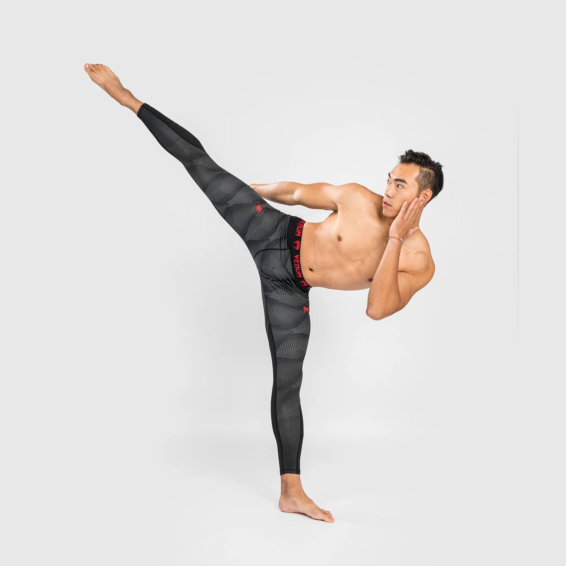 Venum Phantom Spats - Black/Red - Image 3