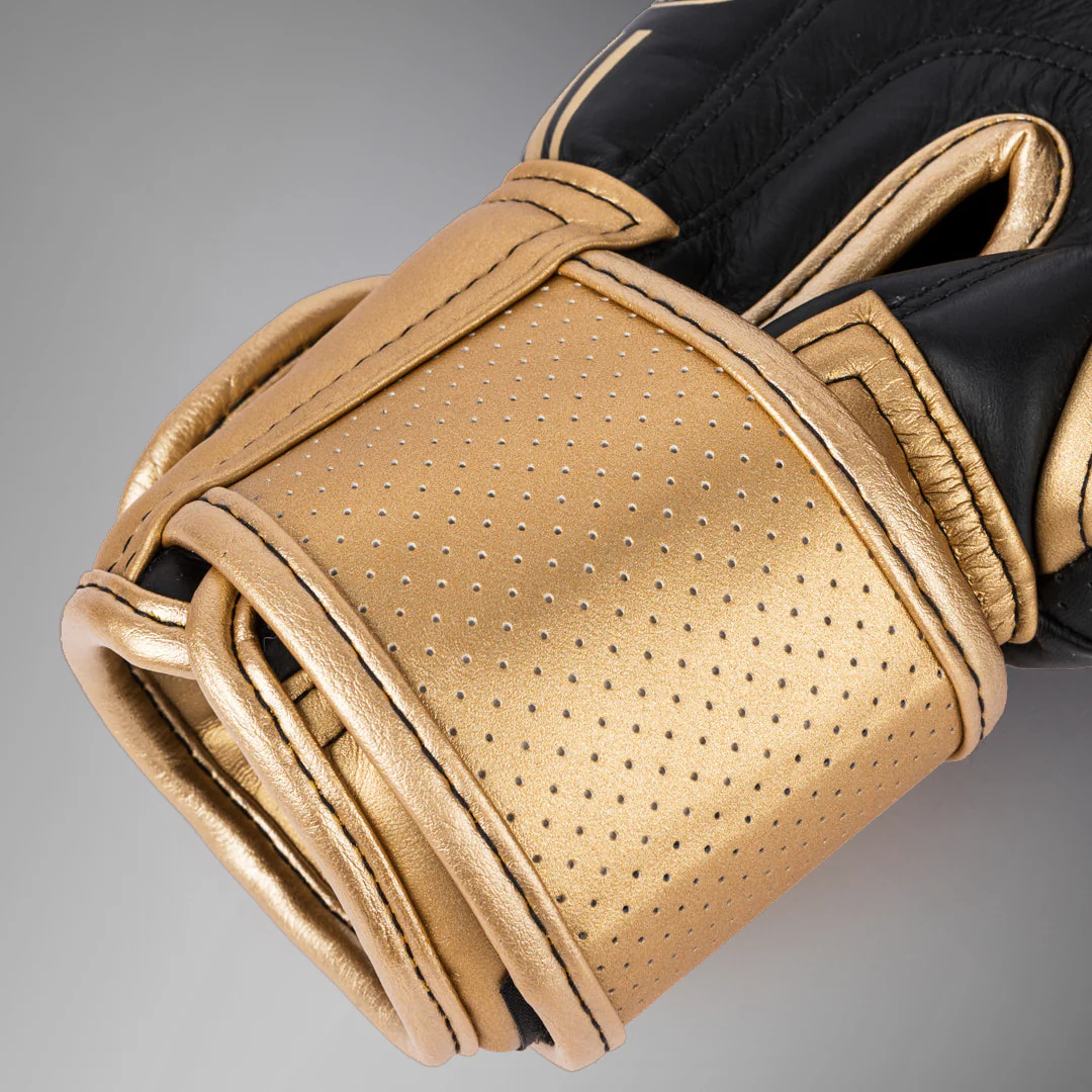 Venum Power 2.0 Boxing Gloves - Black/Gold - Image 6