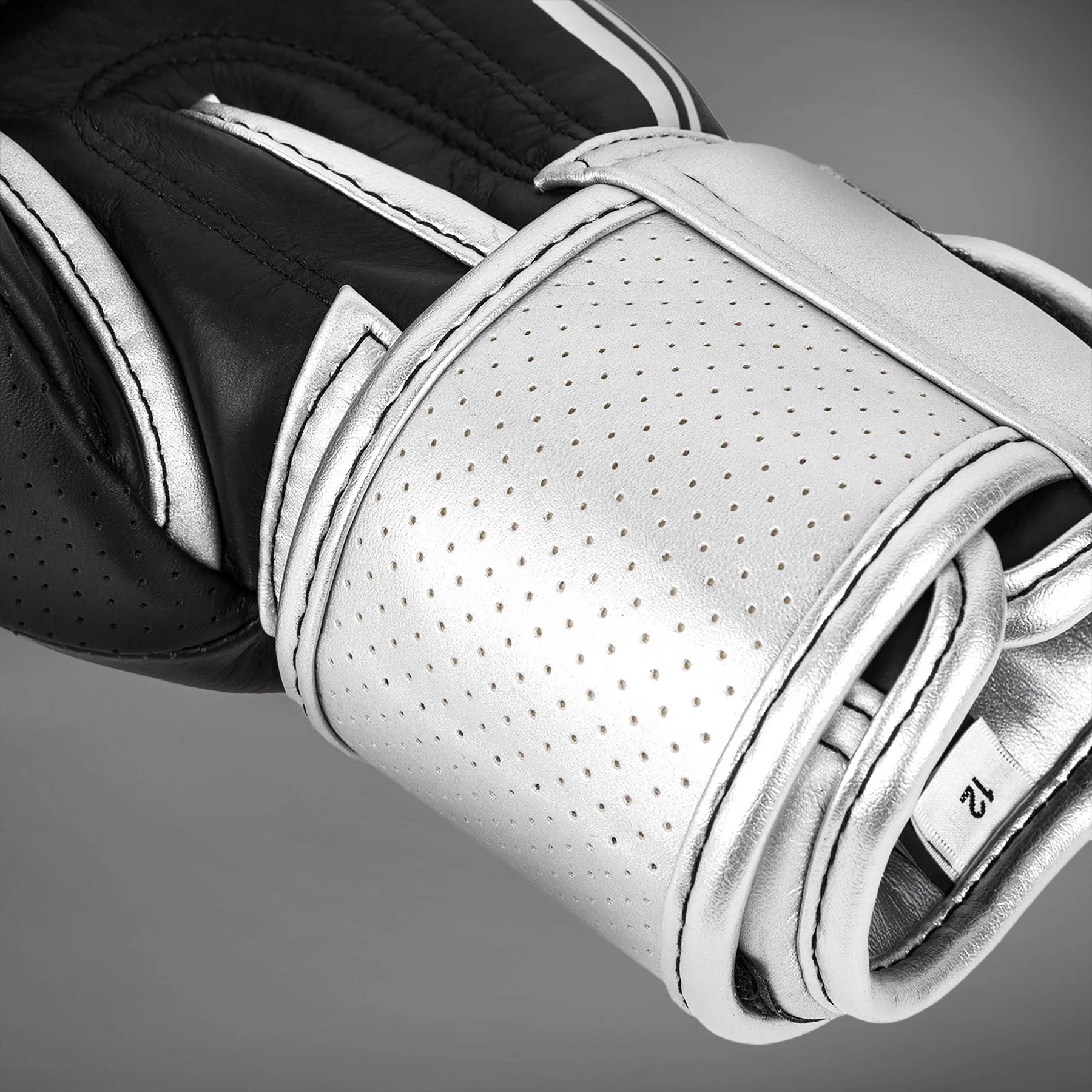 Venum Power 2.0 Boxing Gloves - Black/Silver - Image 8