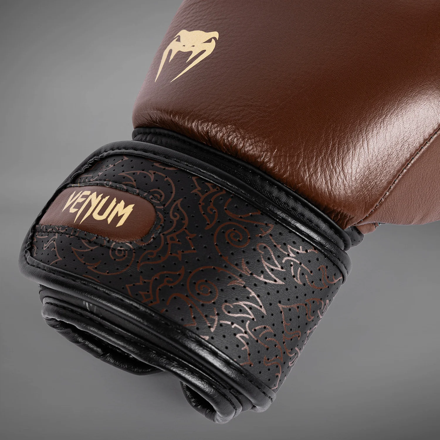 Venum Power 2.0 Boxing Gloves - Chocolate Brown - Image 6