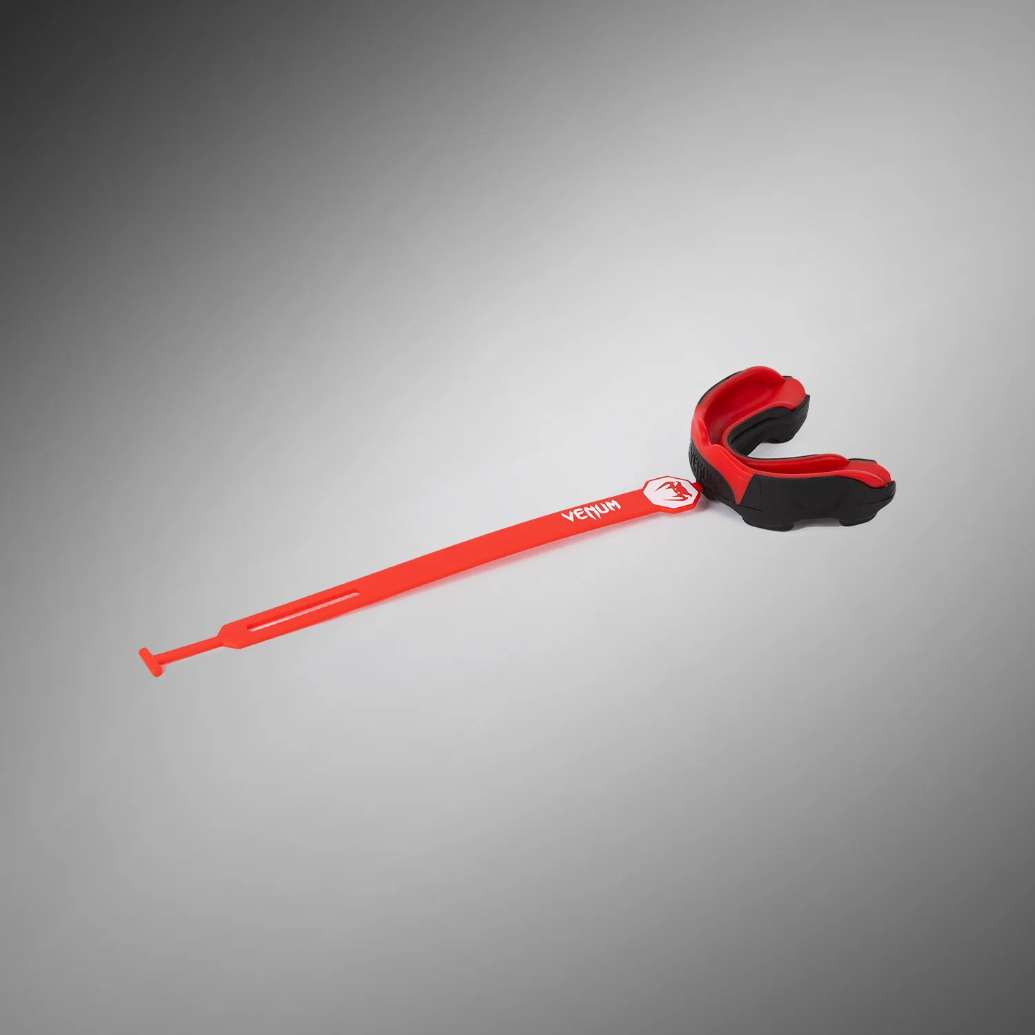 Venum Predator Mouthguard - Strap/Straples - Black/Red - Image 3