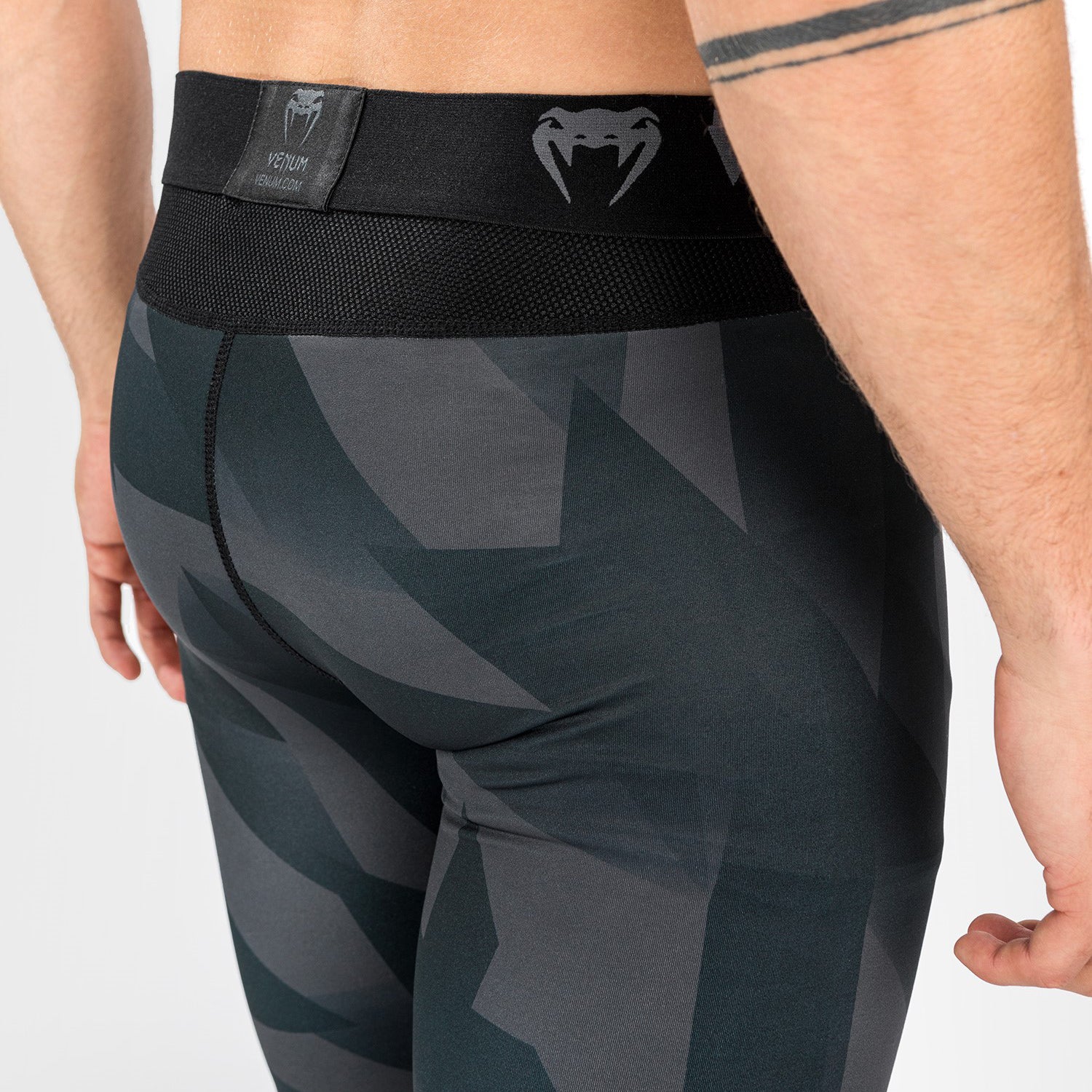 Venum Razor Spats - Black/Gold - Image 7