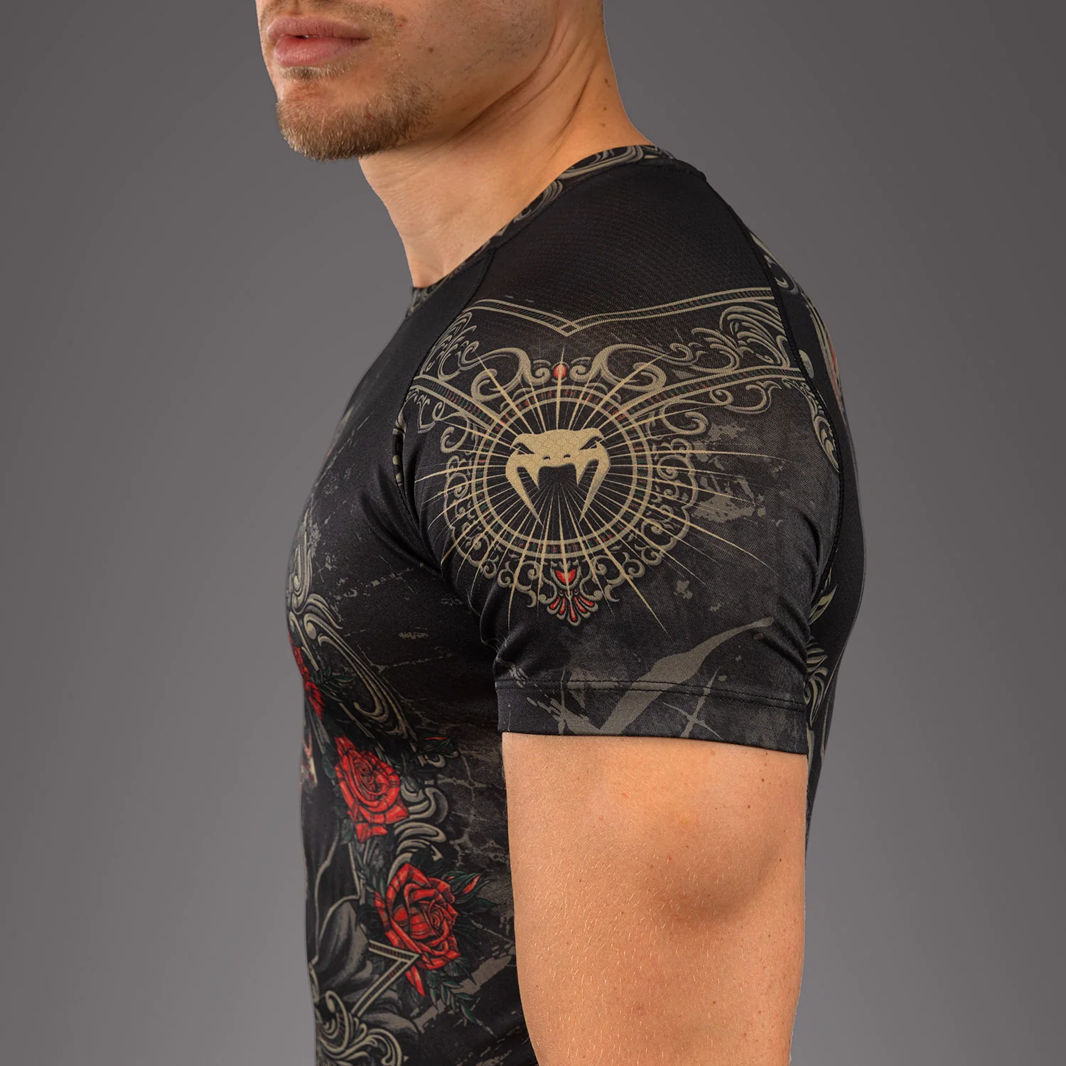 Venum Santa Muerte 5.0 Men’s Short Sleeve Rashguard - Deep Black/Gold - Image 6