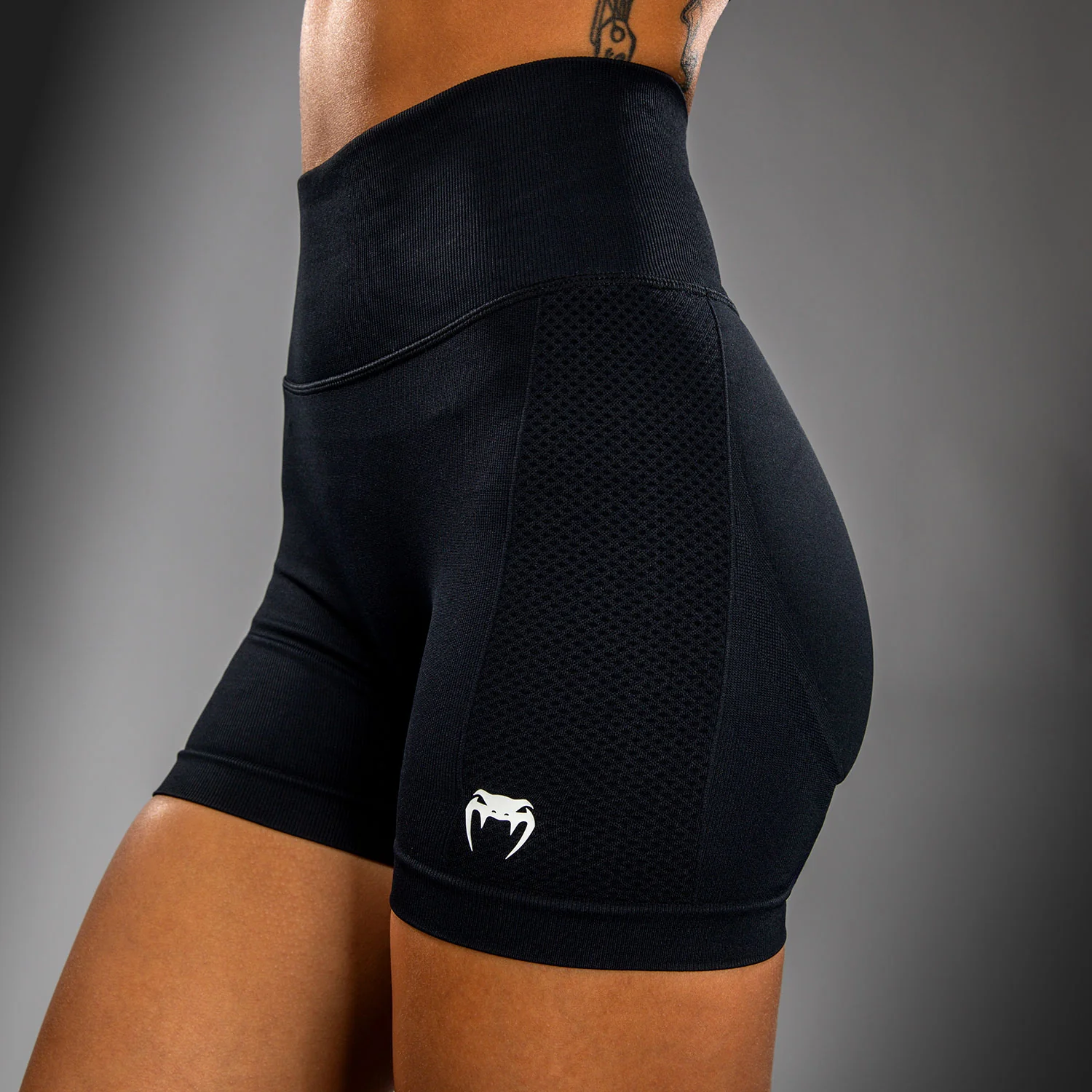 Venum Sculpt Vale Tudo Shorts - Black/White - Image 6