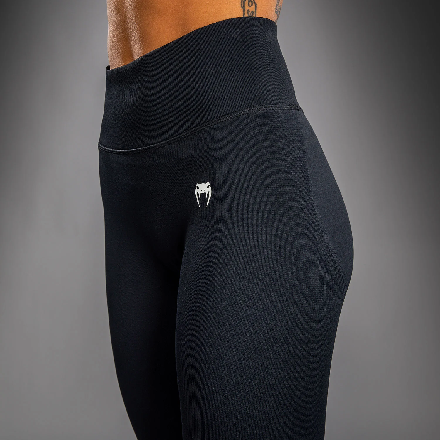 Venum Sculpt Women’s Leggings - Black/White - Image 5