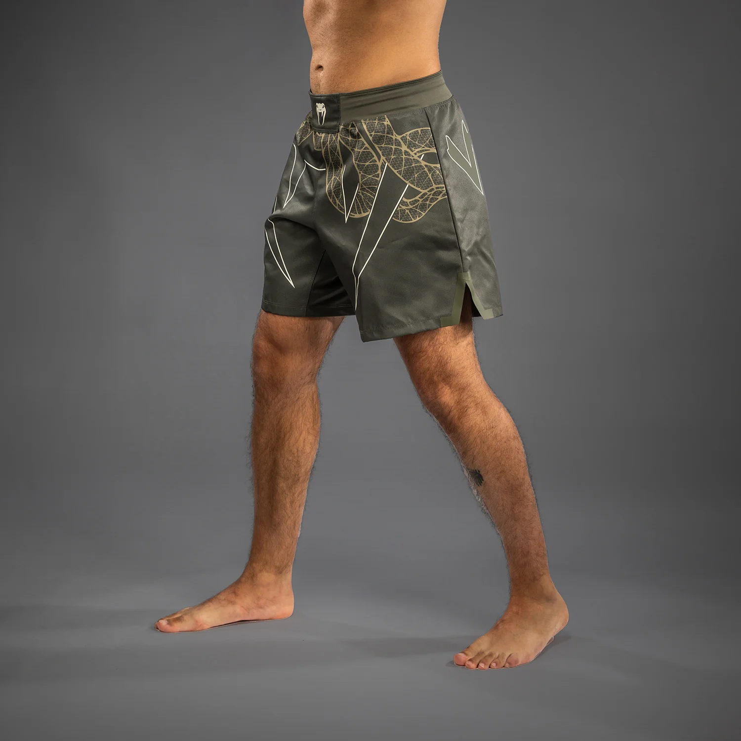 Venum Serpenti Fight Shorts - Khaki/Bronze/Ivory - Image 2