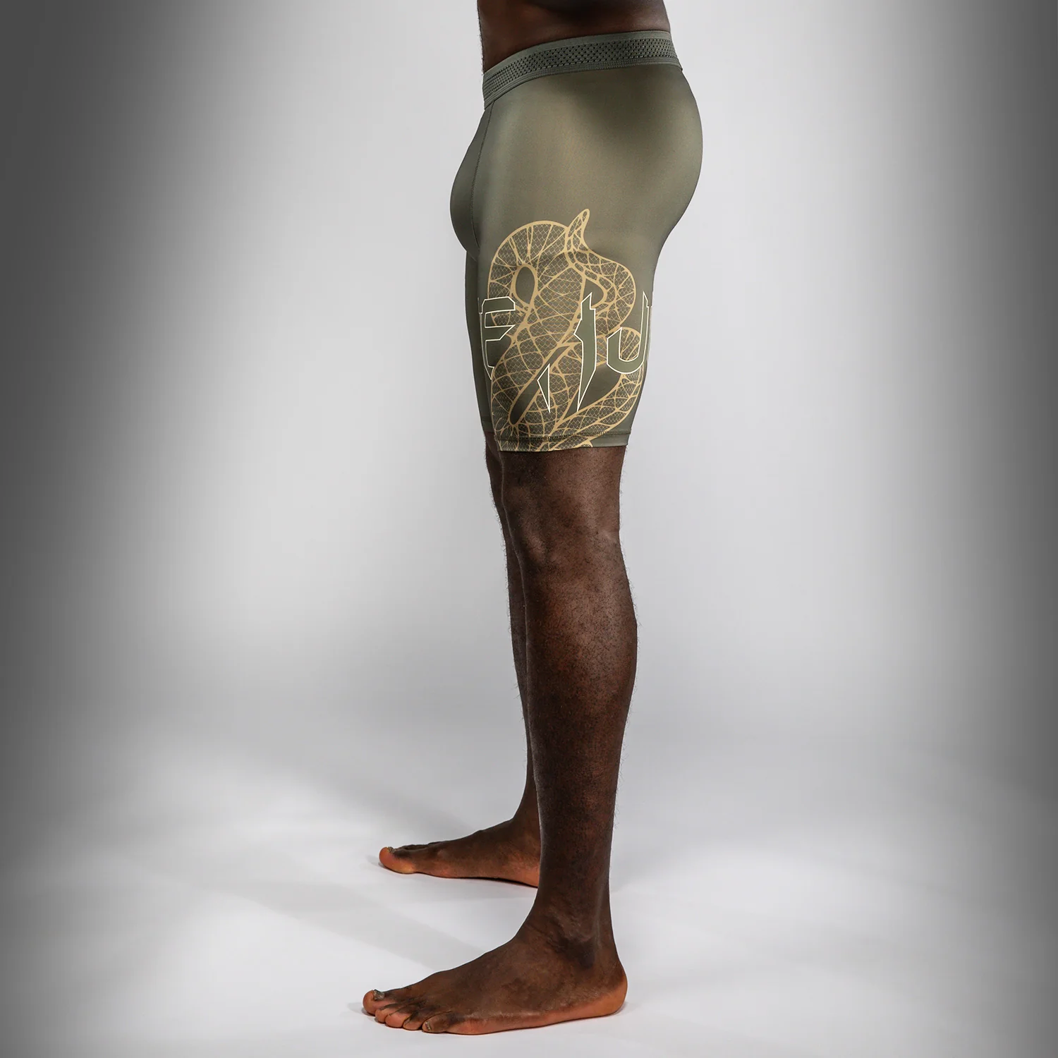 Venum Serpenti Vale Tudo Shorts - Khaki/Bronze/Ivory - Image 2