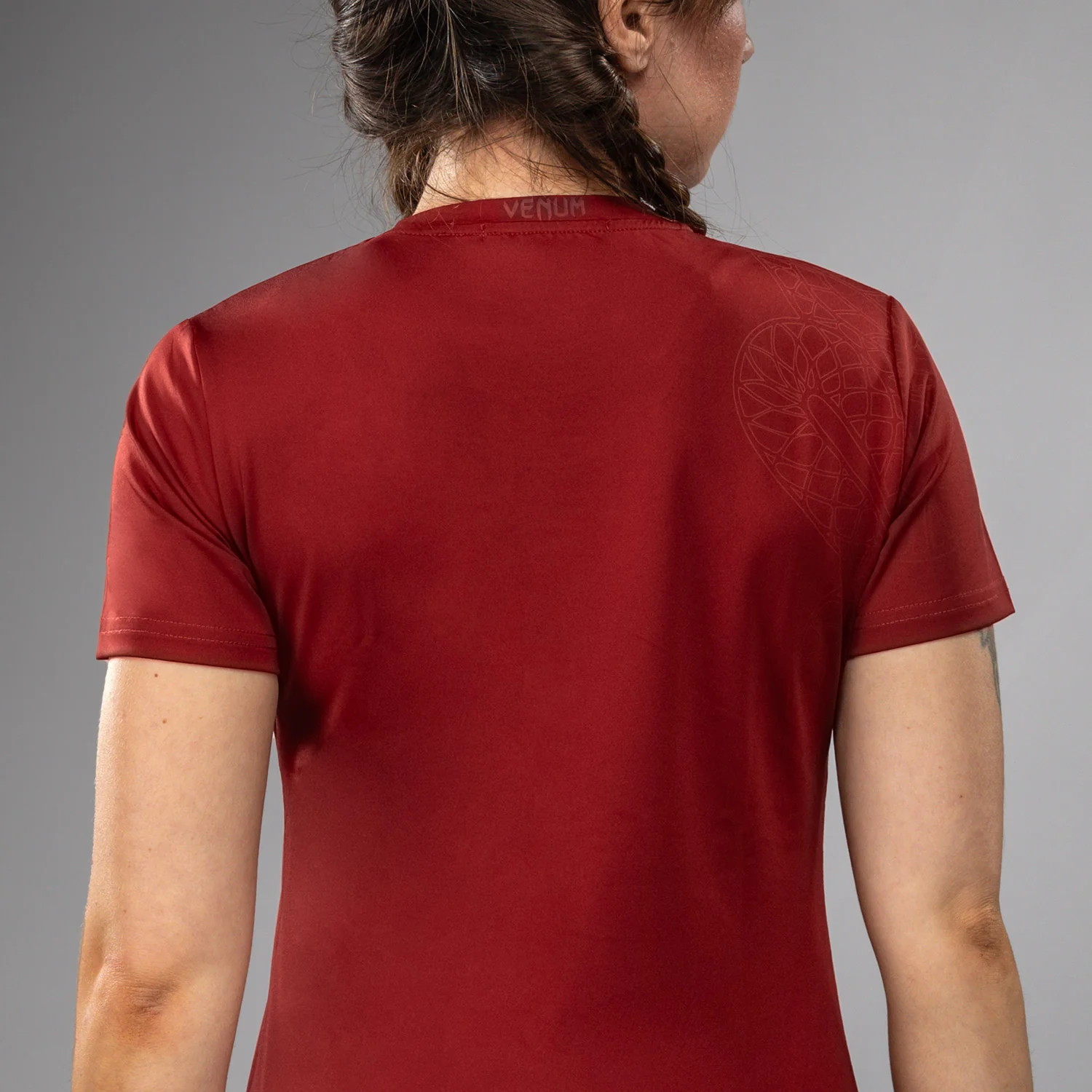 Venum Serpenti Women’s Dry-Tech T-Shirt - Burgundy/Ivory - Image 3