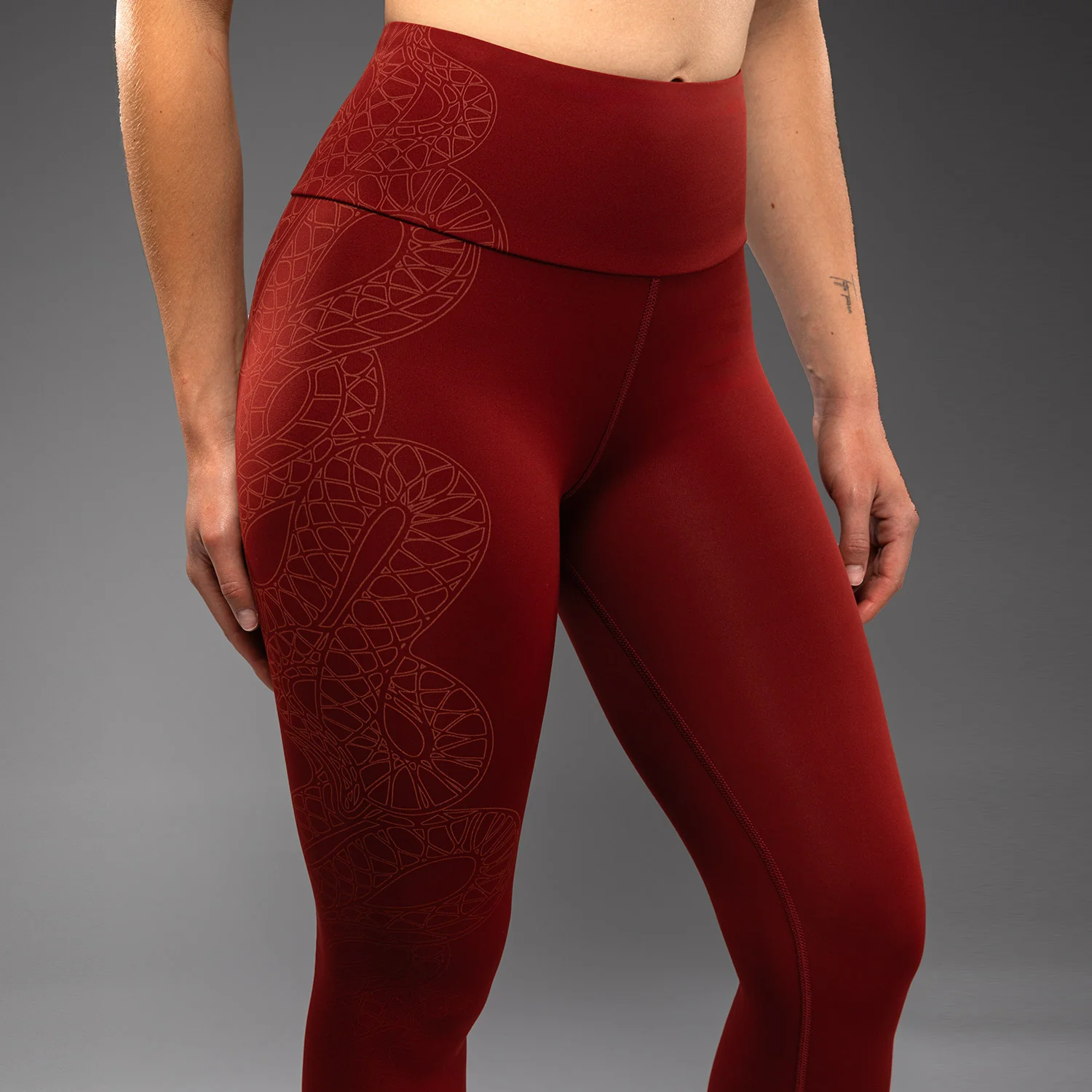 Venum Serpenti Women’s Leggings - Burgundy/Ivory - Image 5