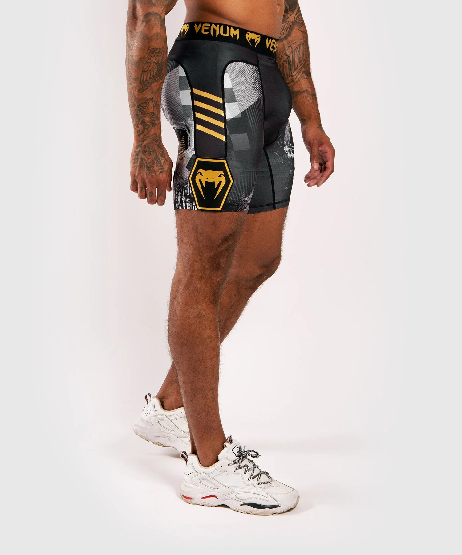 Venum Skull compression shorts - Black - Image 2