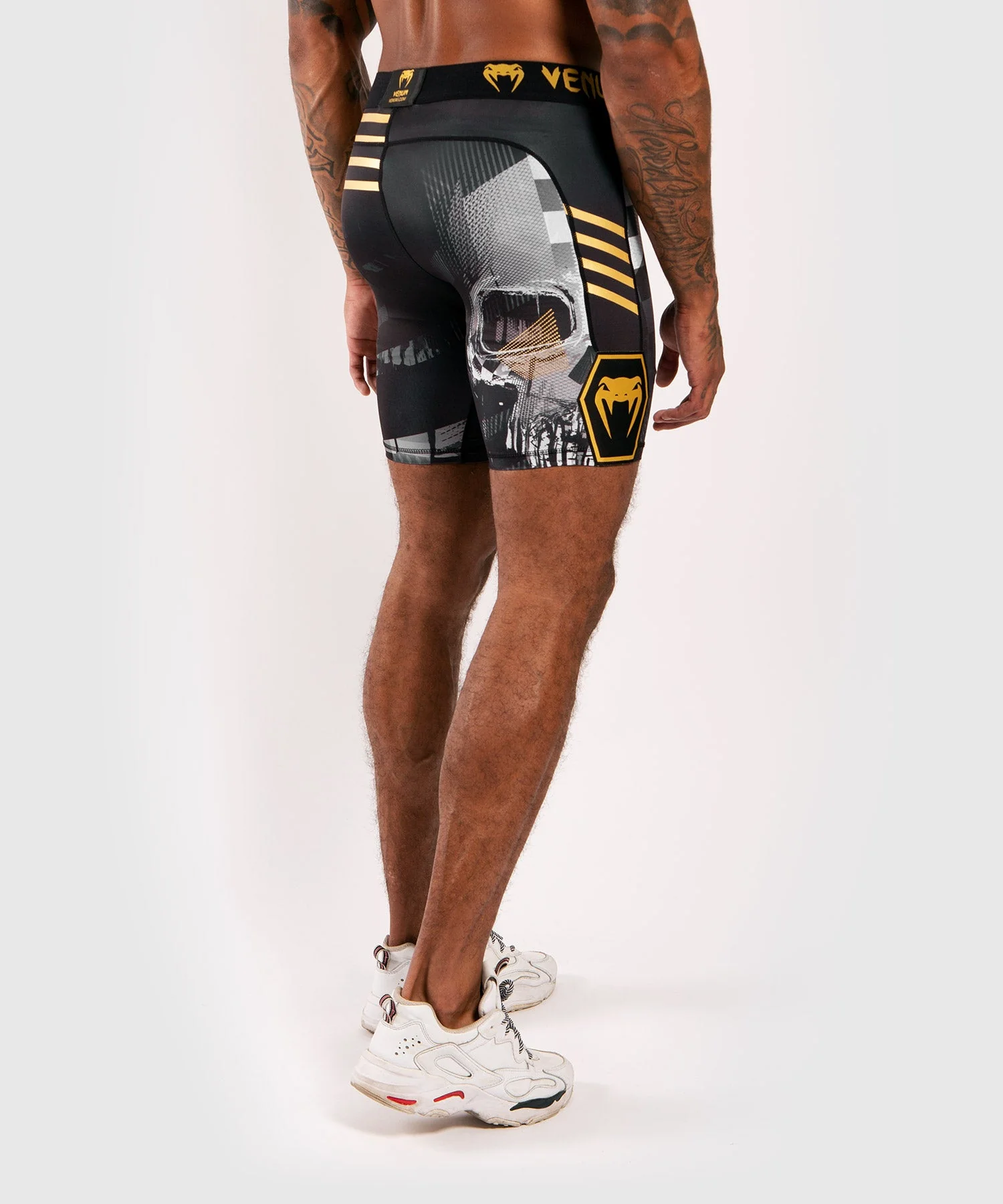 Venum Skull compression shorts - Black - Image 3