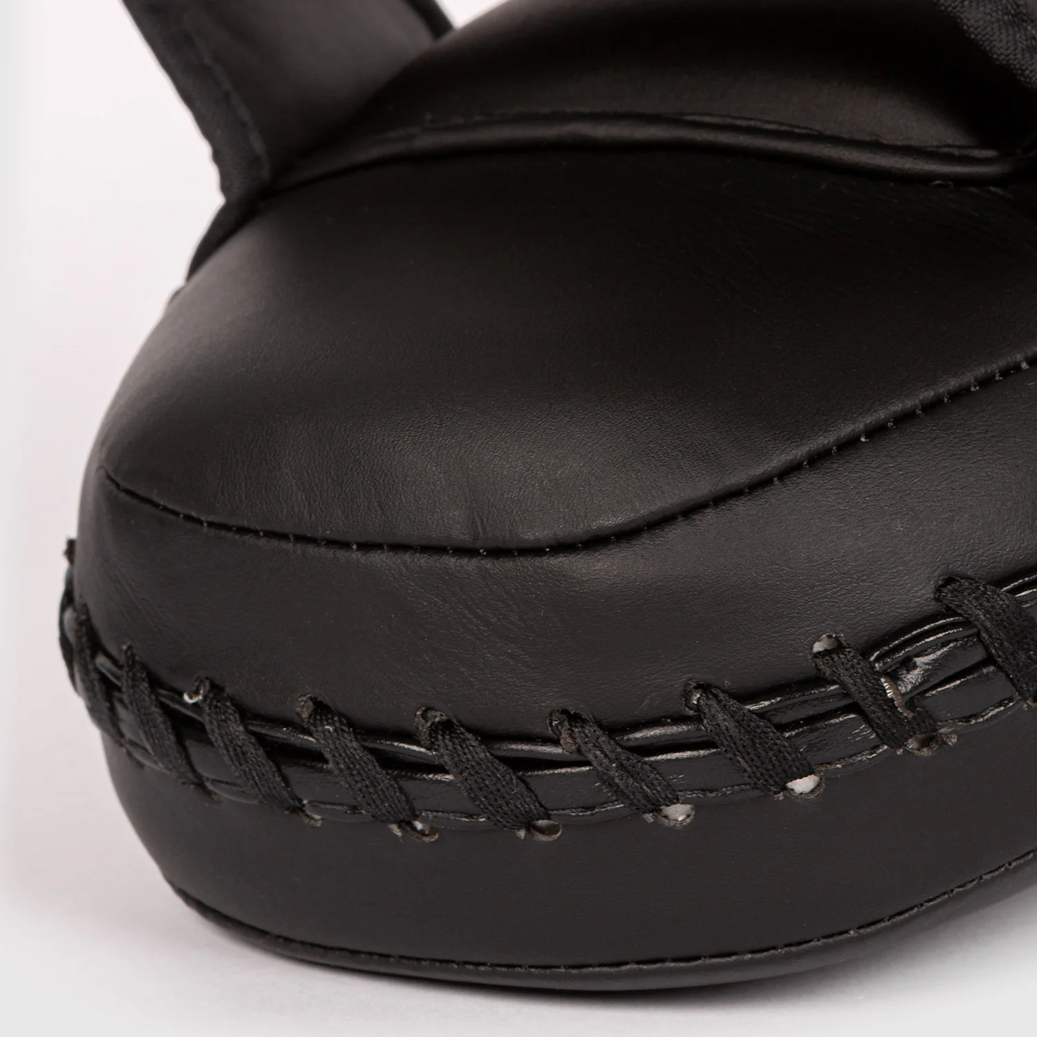 Venum Kick Boxing Gear 2.0 Micro Fiber Small Paws - Black/White - Image 6