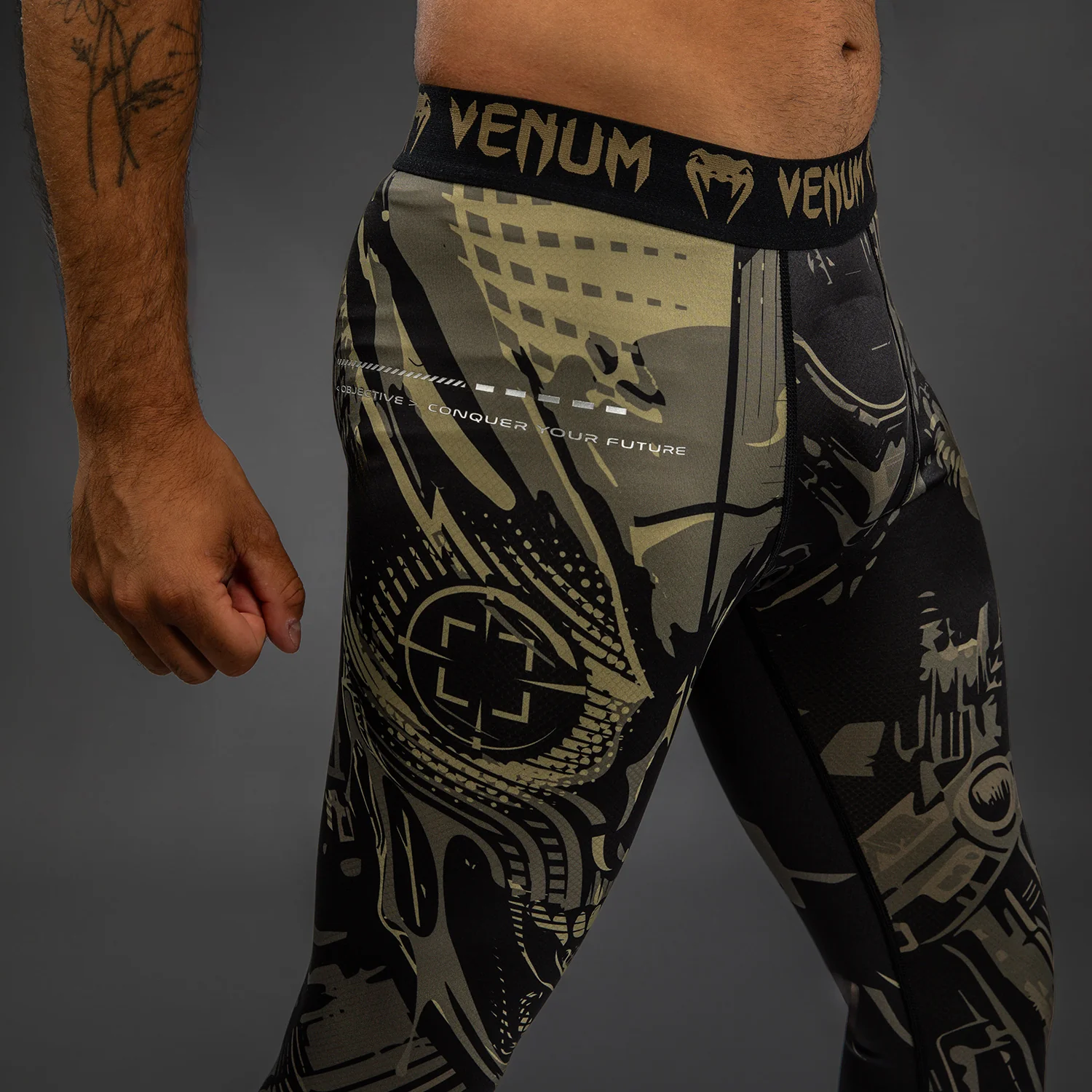 Venum Invader Spats - Black/Sand - Image 8