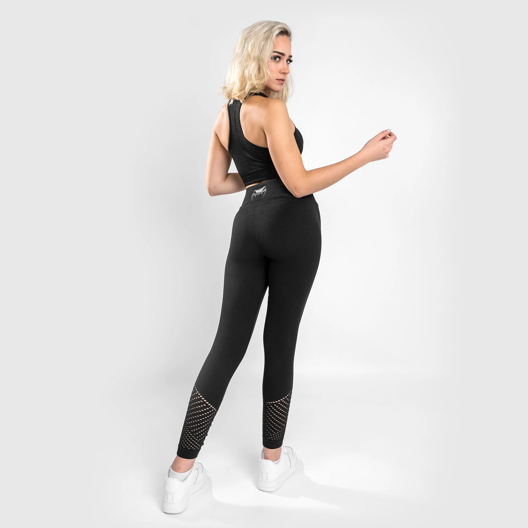 Venum Sparring Seamless 7/8 Leggings - For Women - Black - Image 4
