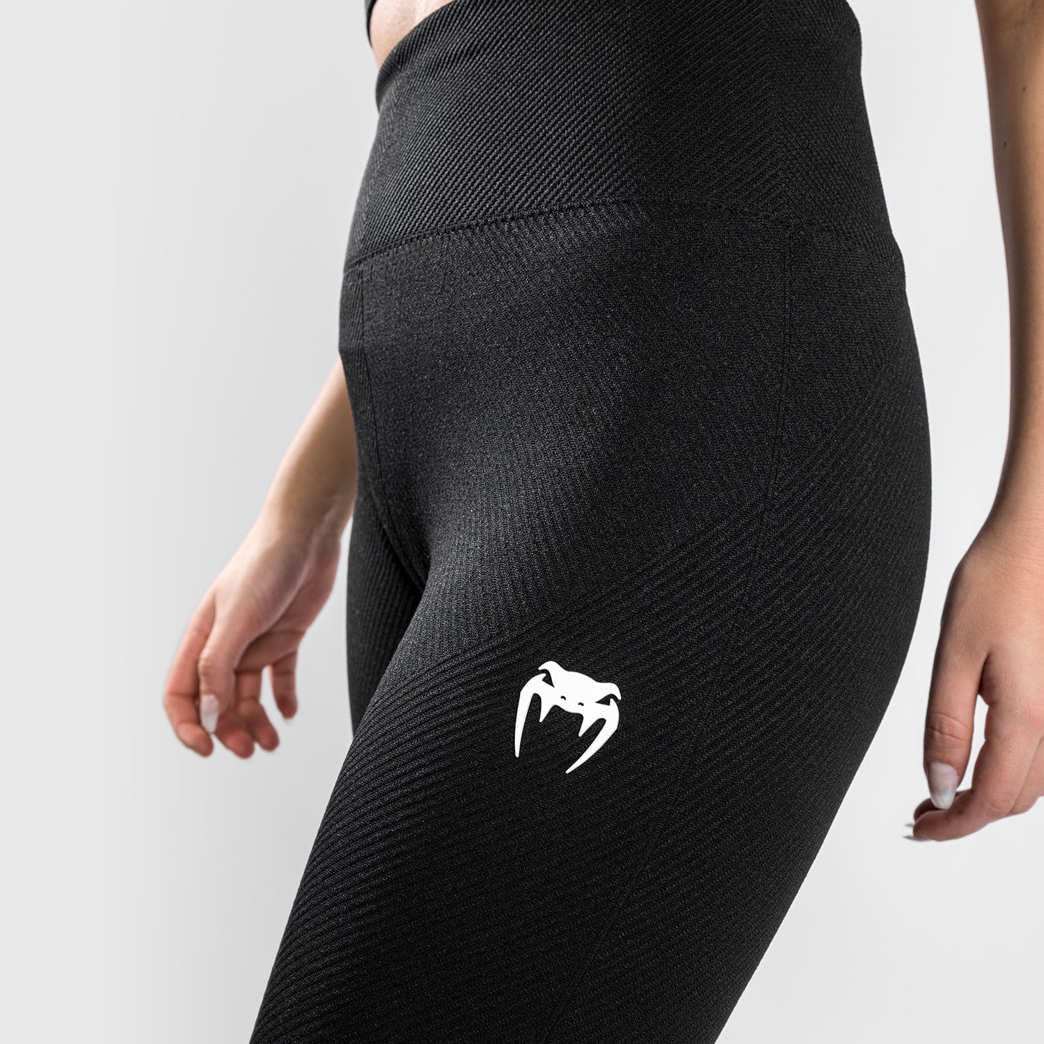 Venum Sparring Seamless 7/8 Leggings - For Women - Black - Image 5