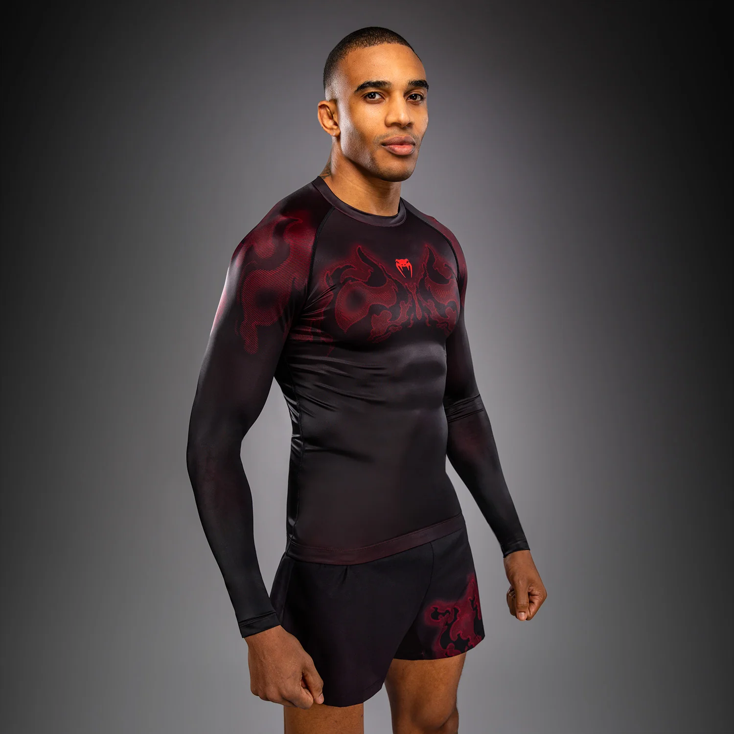 Venum Spectre Long Sleeve Rashguard - Black/Red - Image 3