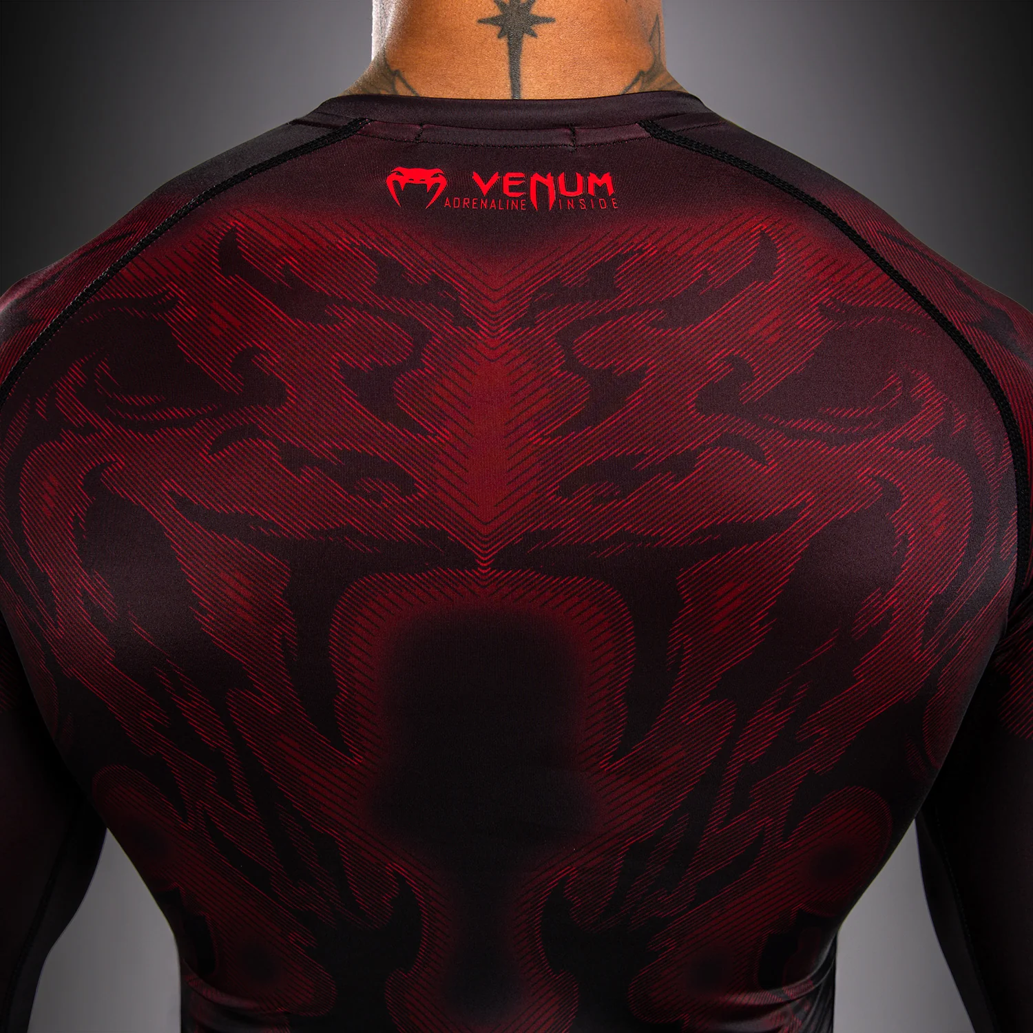 Venum Spectre Long Sleeve Rashguard - Black/Red - Image 7