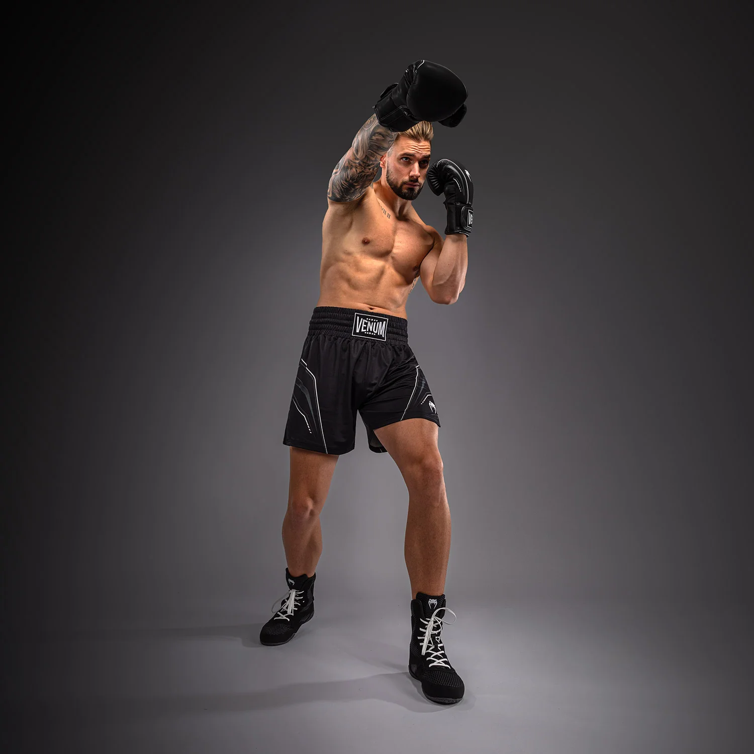 Venum Streamline Boxing Shorts - Black/White - Image 6