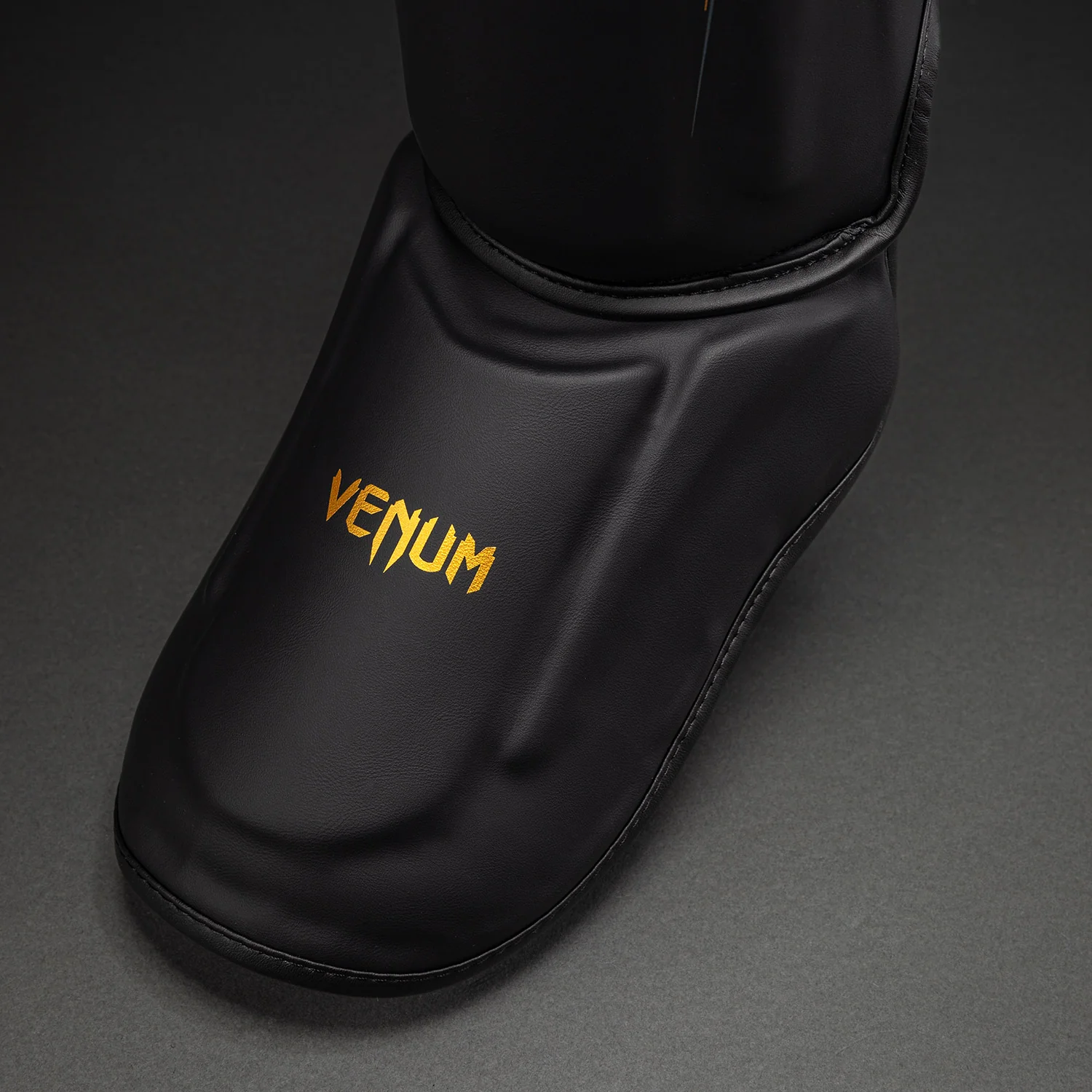 Venum Streamline Shin Guards - Black/Gold - Image 4