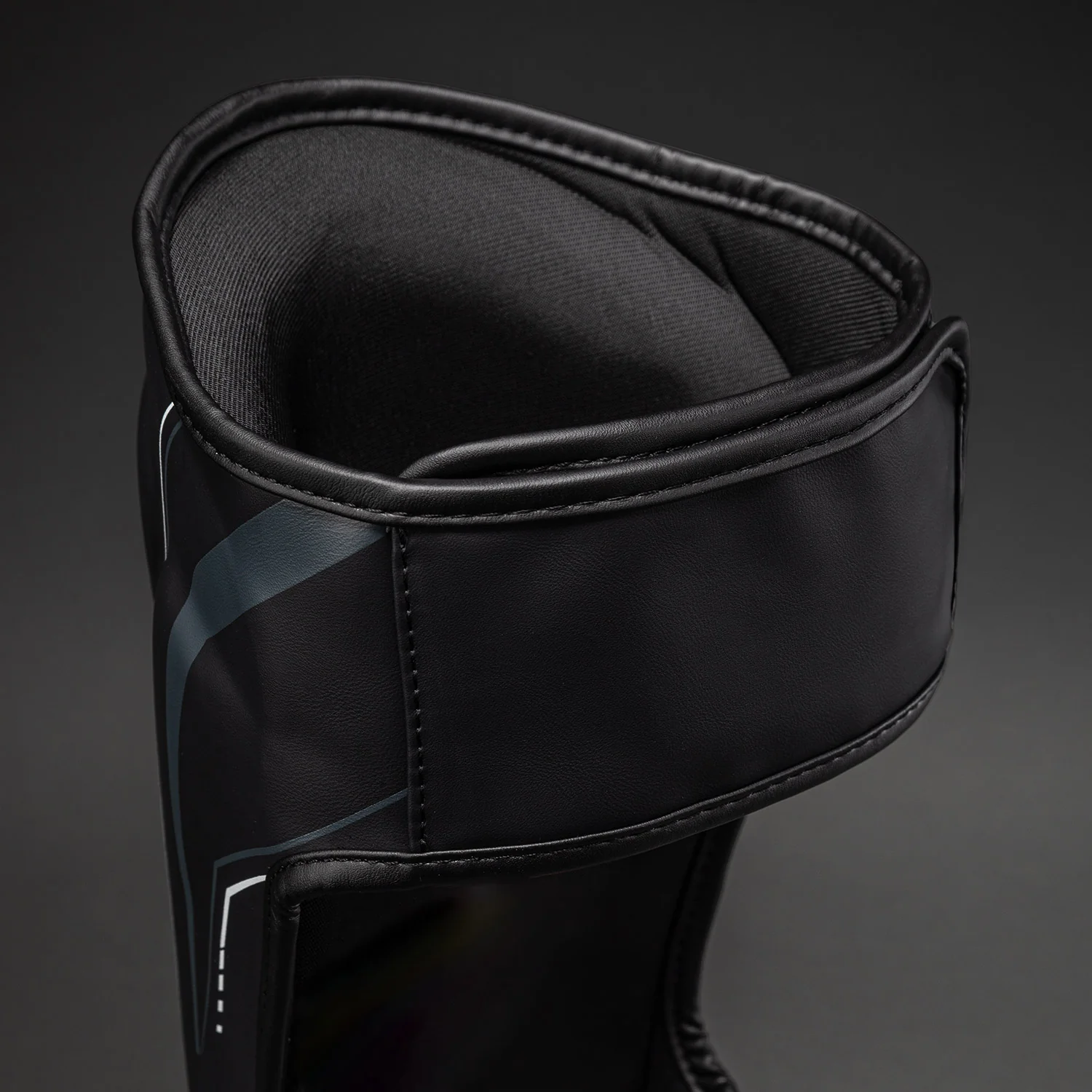 Venum Streamline Shin Guards - Black/White - Image 3
