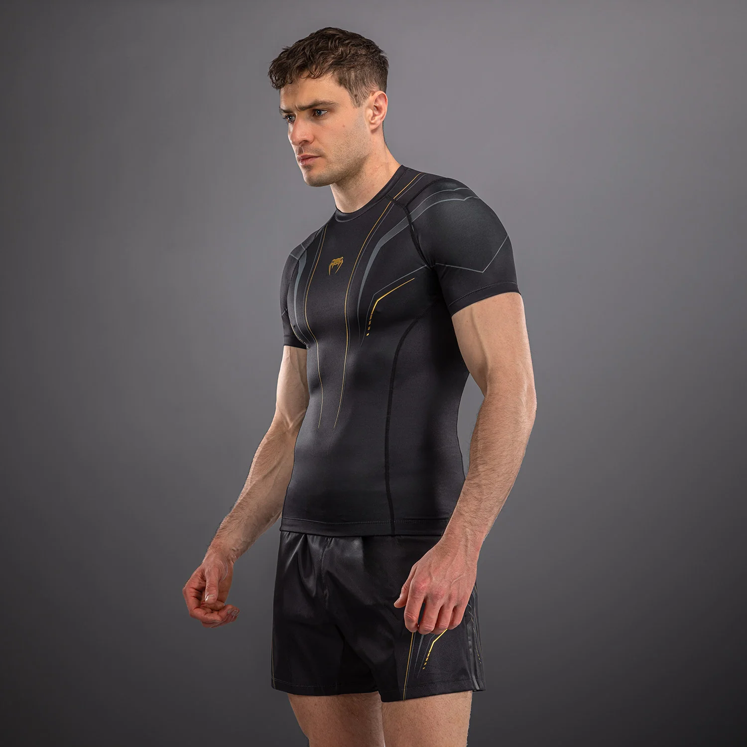 Venum Streamline Short Sleeve Rashguard - Black/Gold - Image 3