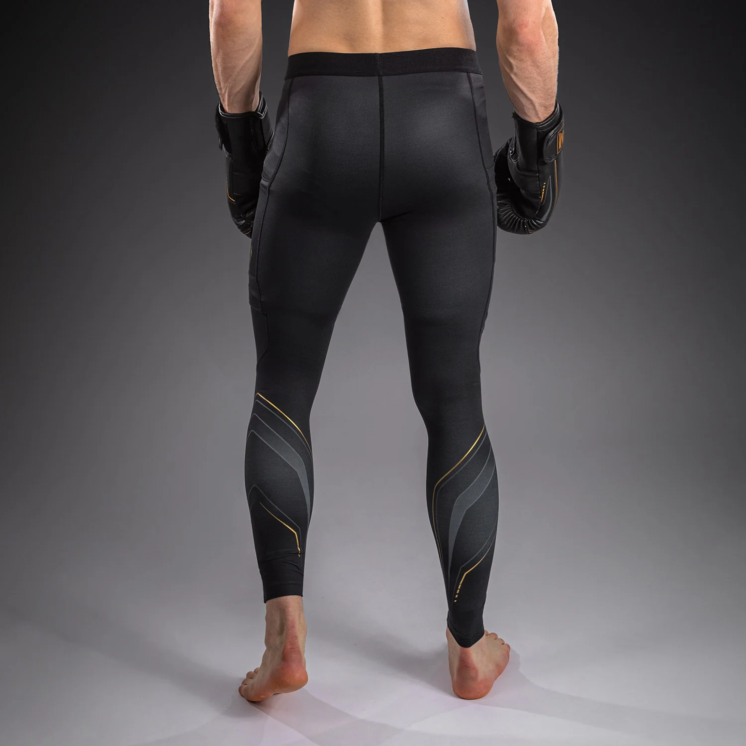 Venum Streamline Spats - Black/Gold - Image 4