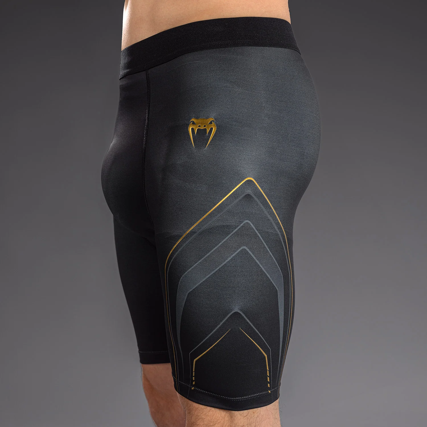 Venum Streamline Vale Tudo Shorts - Black/Gold - Image 5