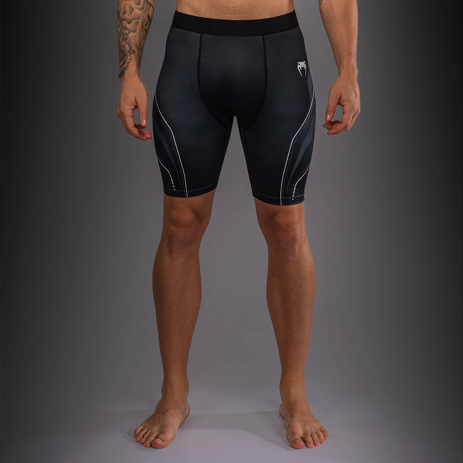 Venum Streamline Vale Tudo Shorts - Black/White