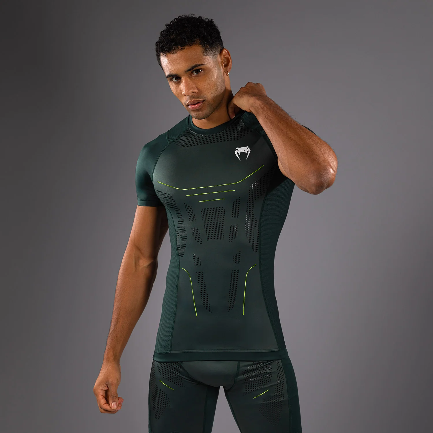 Venum Technical 3.0 Short Sleeve Rashguard - Forest Green - Image 3