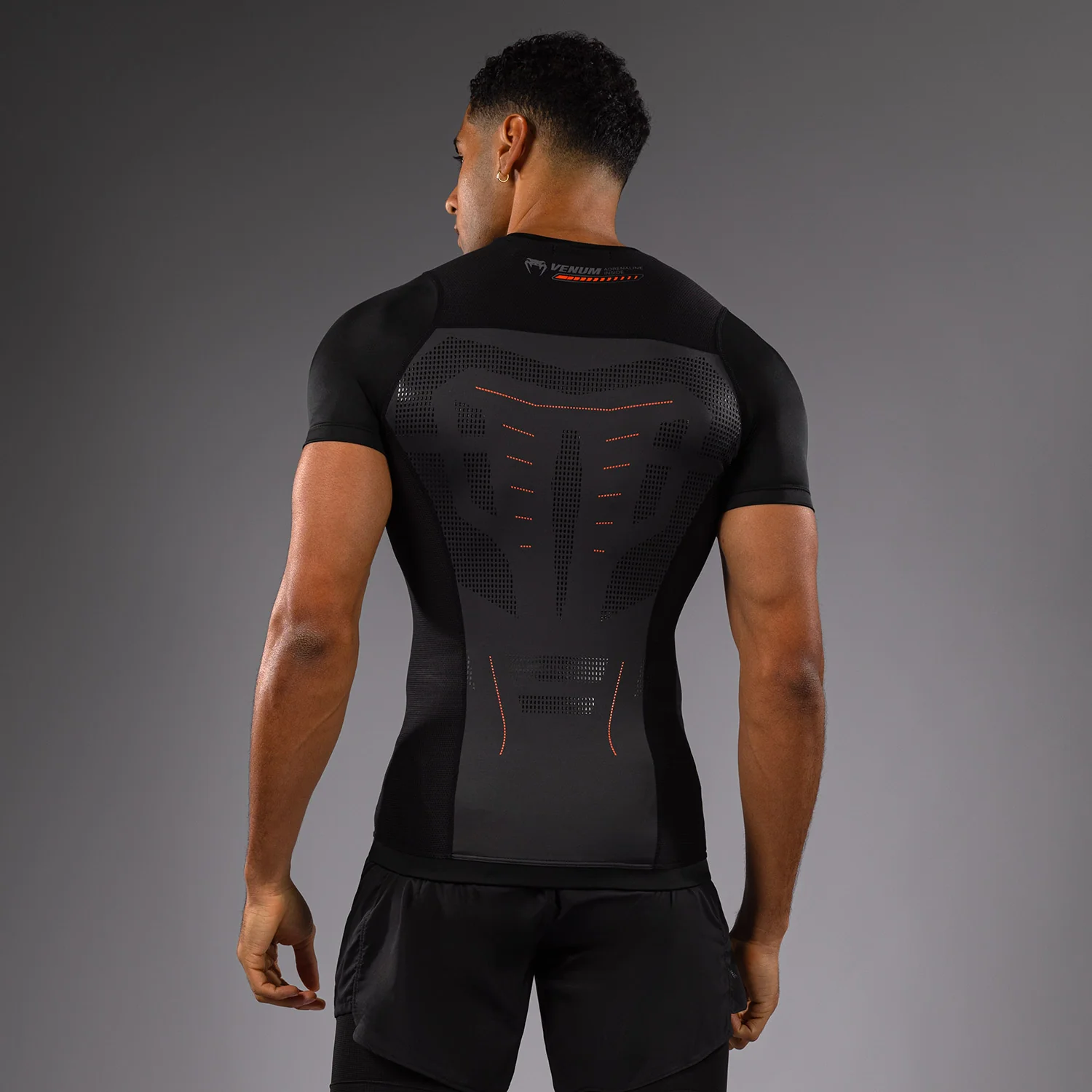 Venum Technical 3.0 Short Sleeve Rashguard - Graphite - Image 5