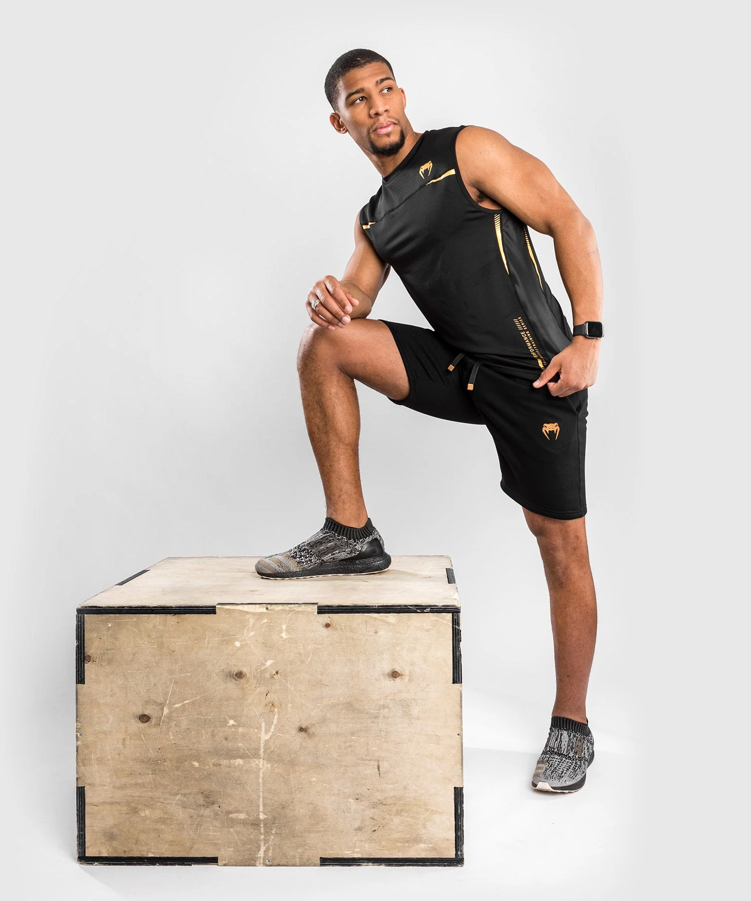 Venum Tempest 2.0 Dry tech Tank Top – Black/Gold - Image 7
