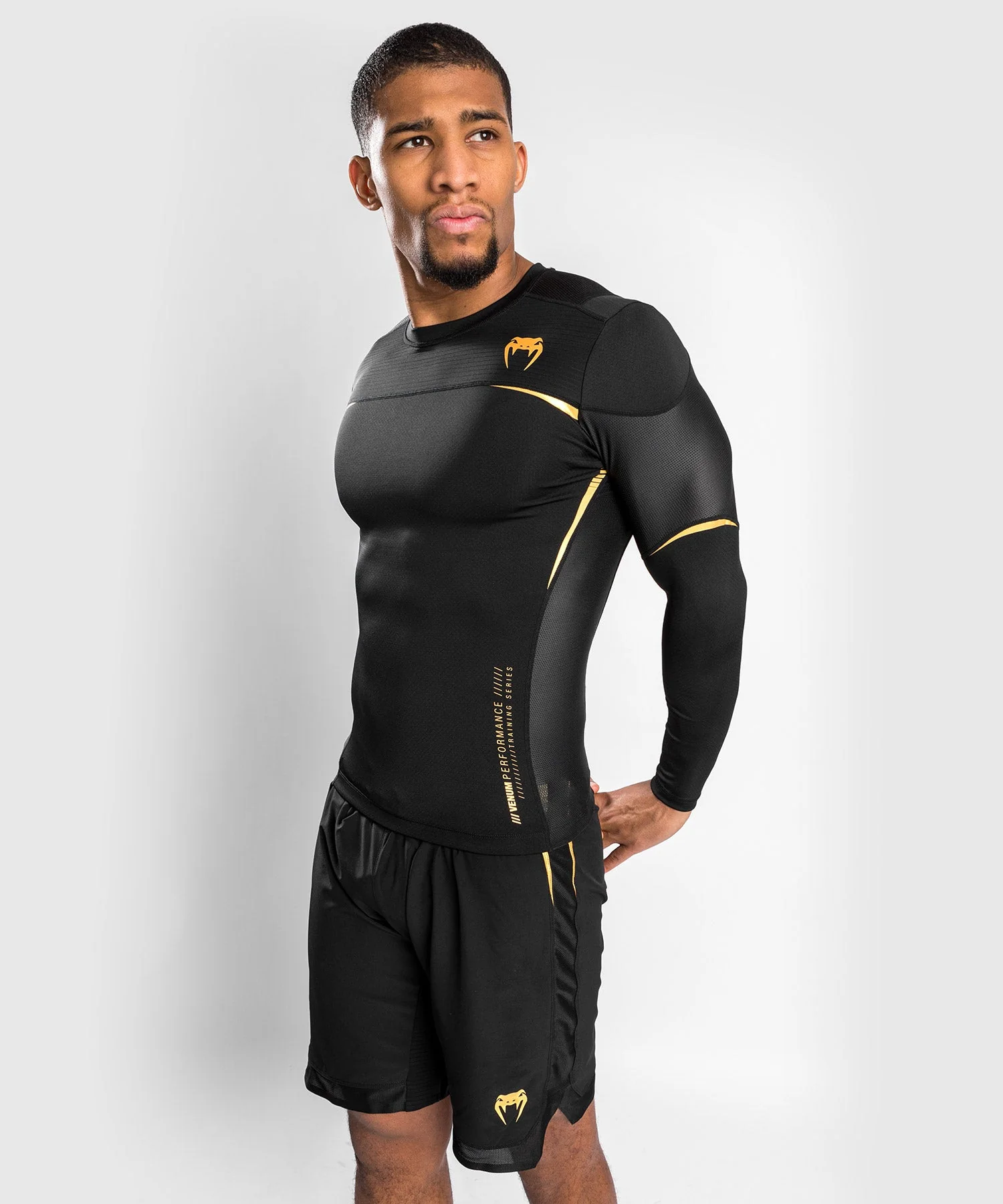 Venum Tempest 2.0 Rashguard Long Sleeves – Black/Gold - Image 2