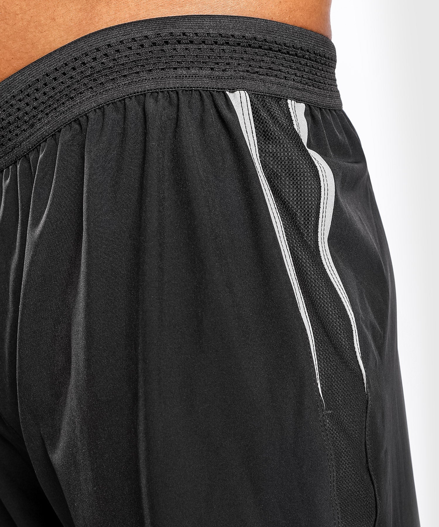 Venum Tempest 2.0 Training Shorts - Black/Grey - Image 3