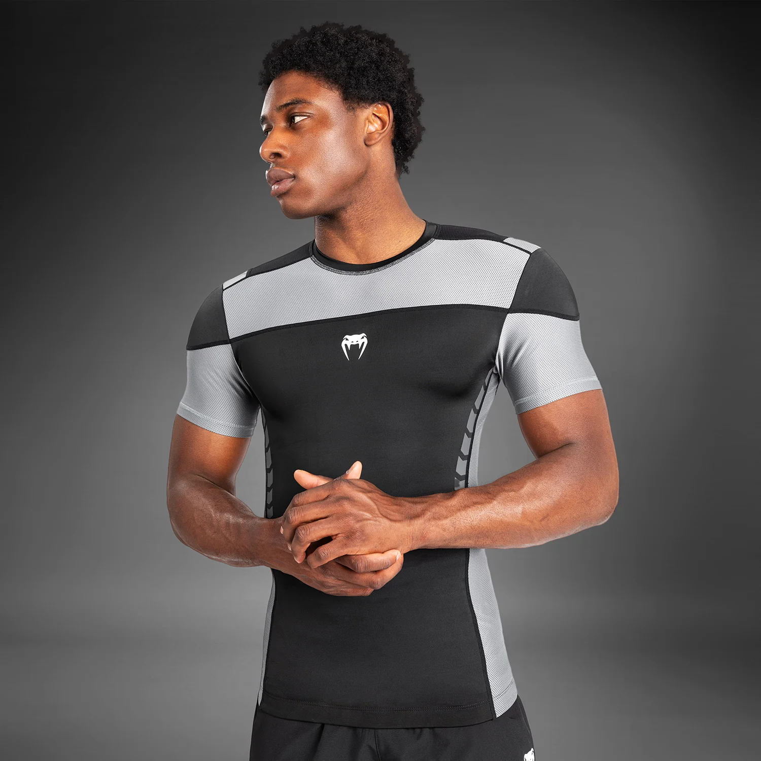 Venum Tempest Men's Short Sleeve Rashguard - Black/Grey - Image 4