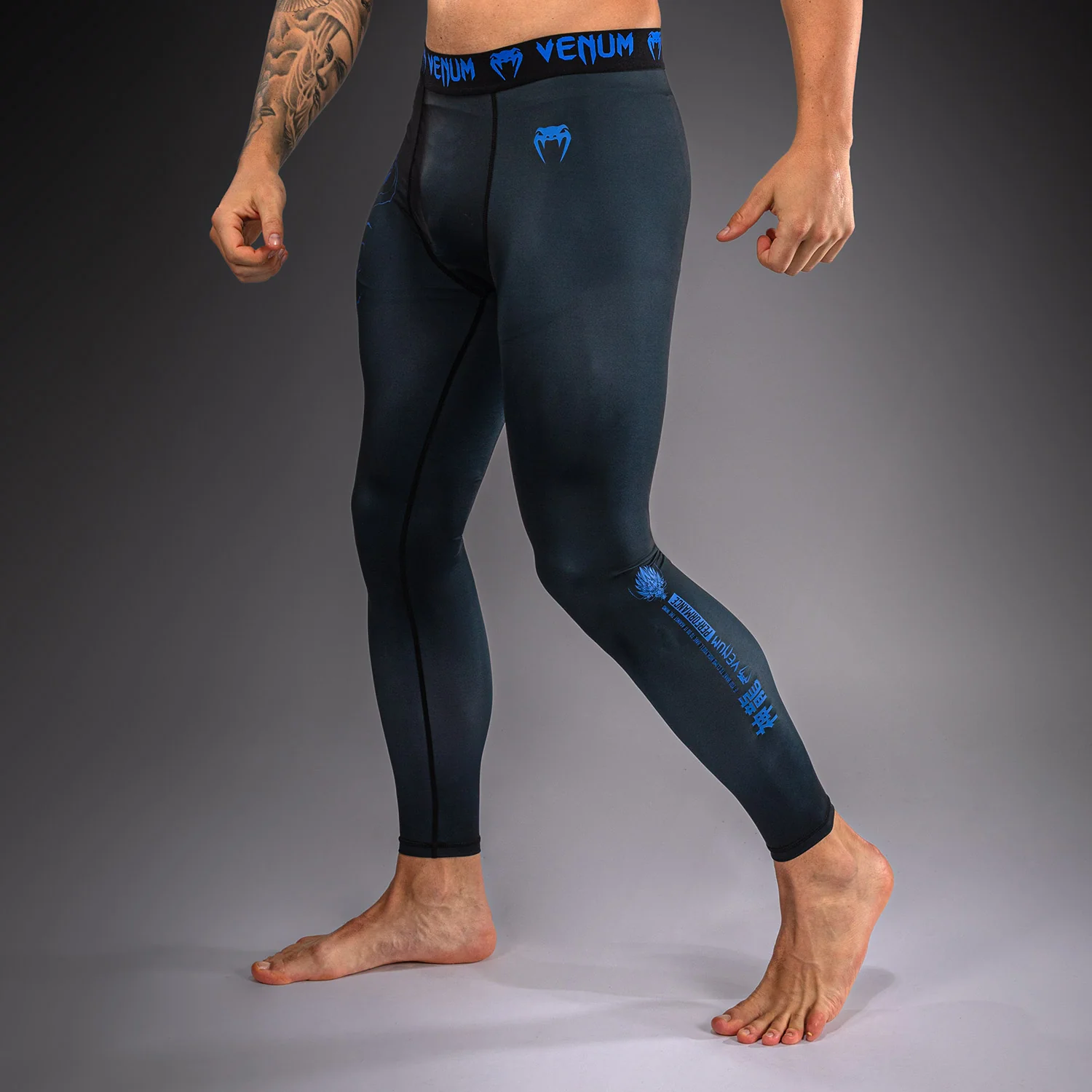 Venum Thunder Dragon Spats - Black/Royal Blue - Image 3