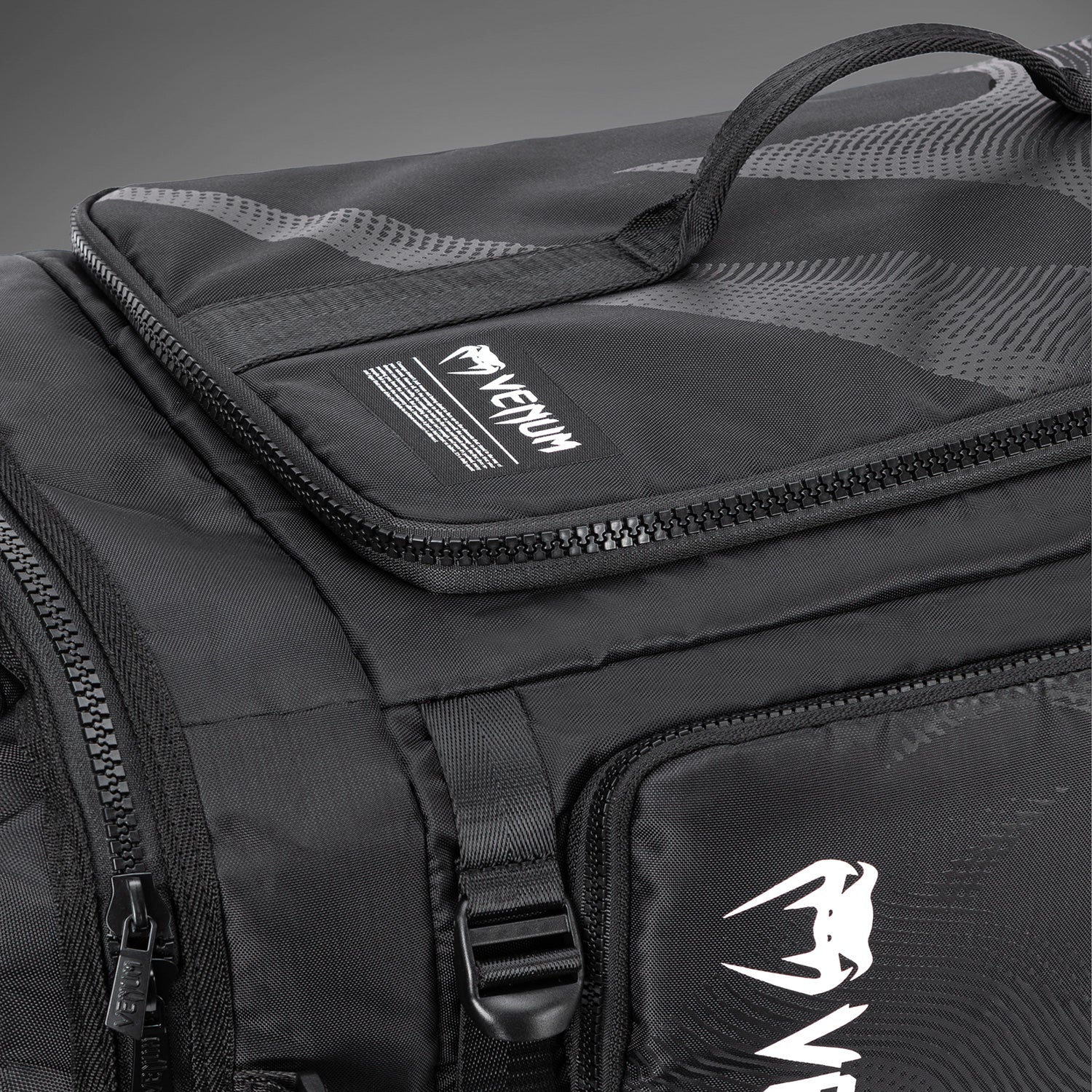 Venum Trainer Hybrid sports bag - Black - Image 4
